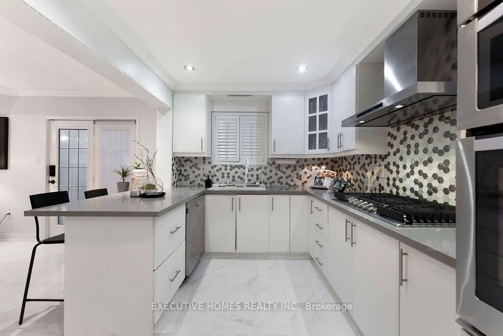 8 Shallimar Court