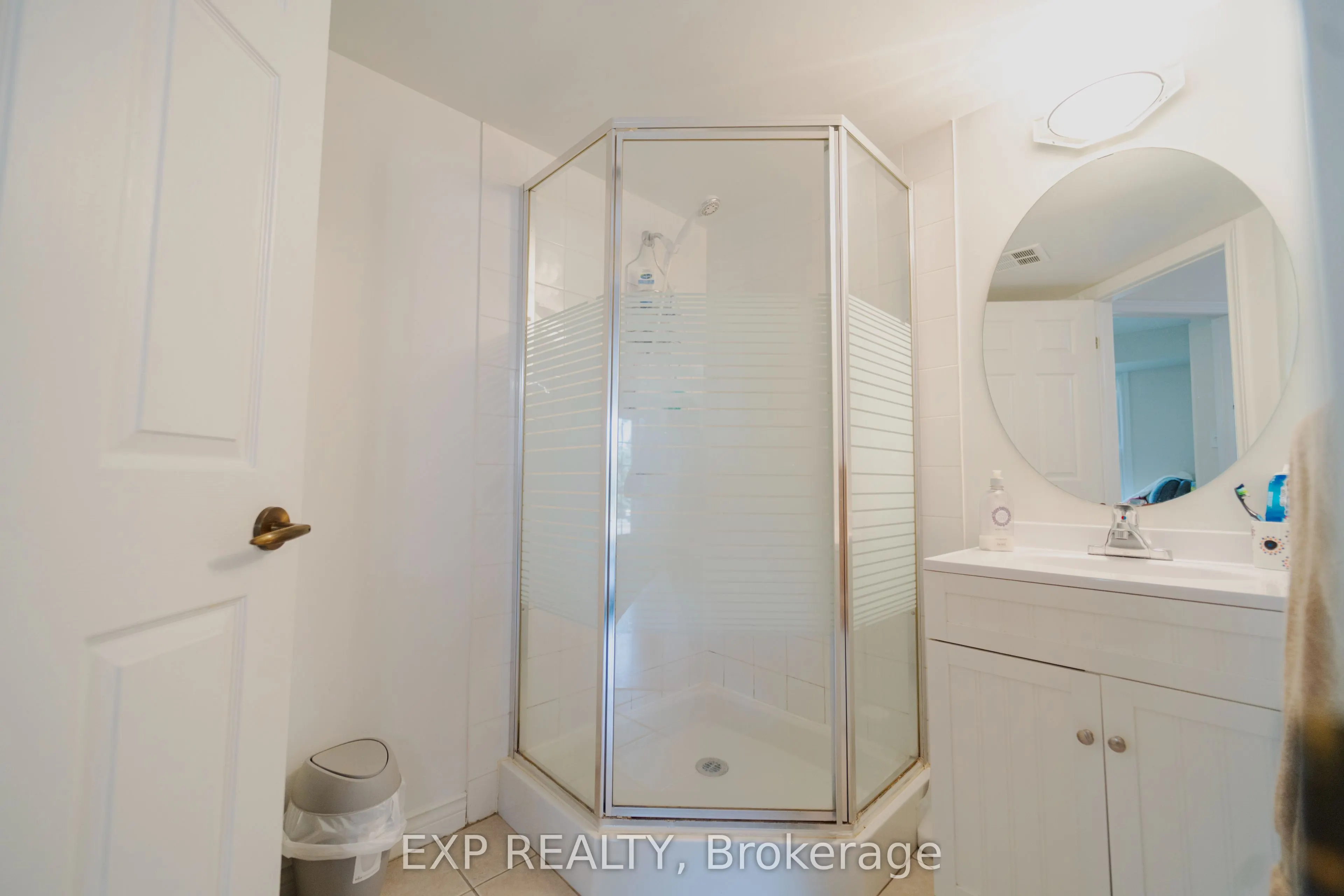 2010 CLEAVER Avenue, #124