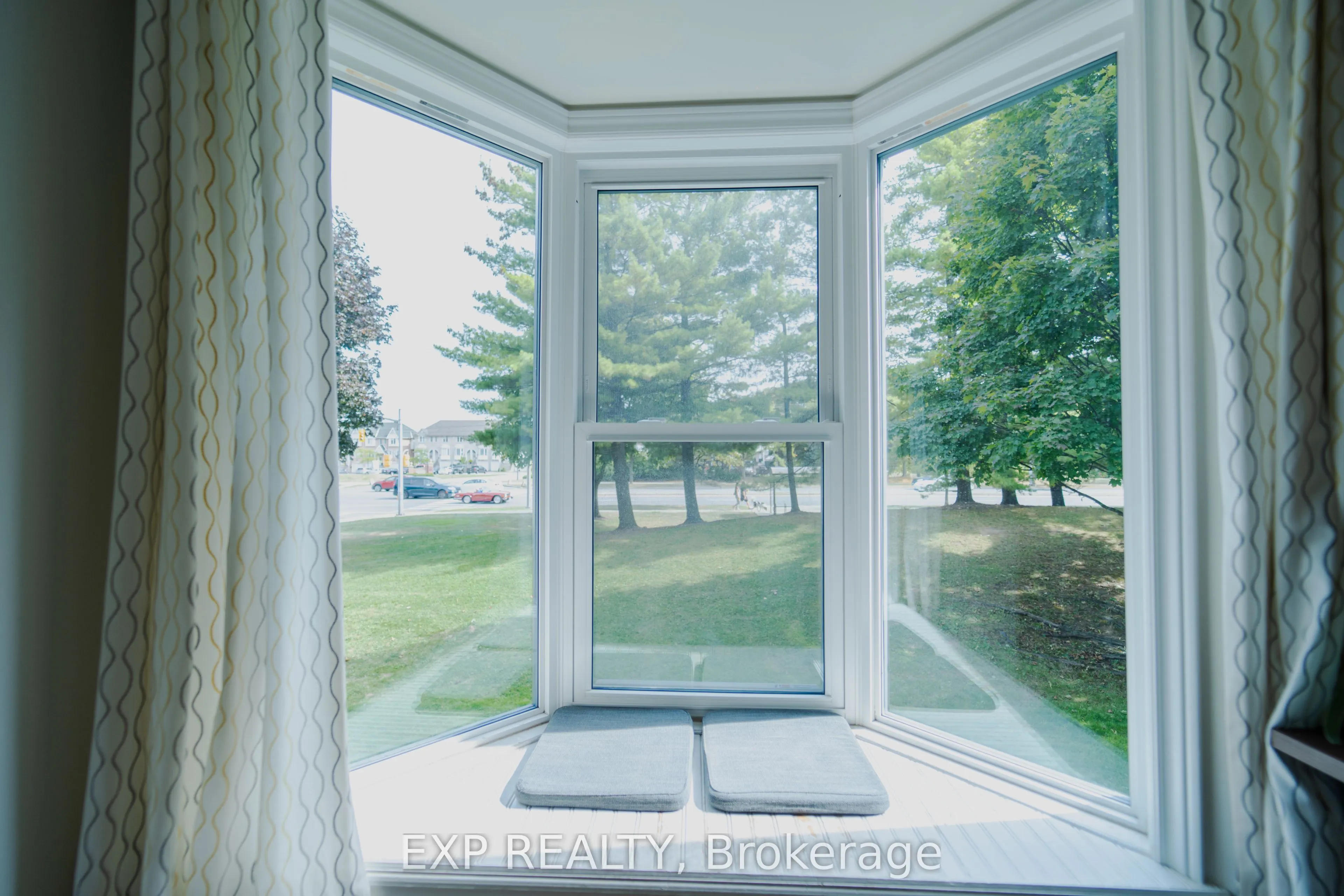 2010 CLEAVER Avenue, #124
