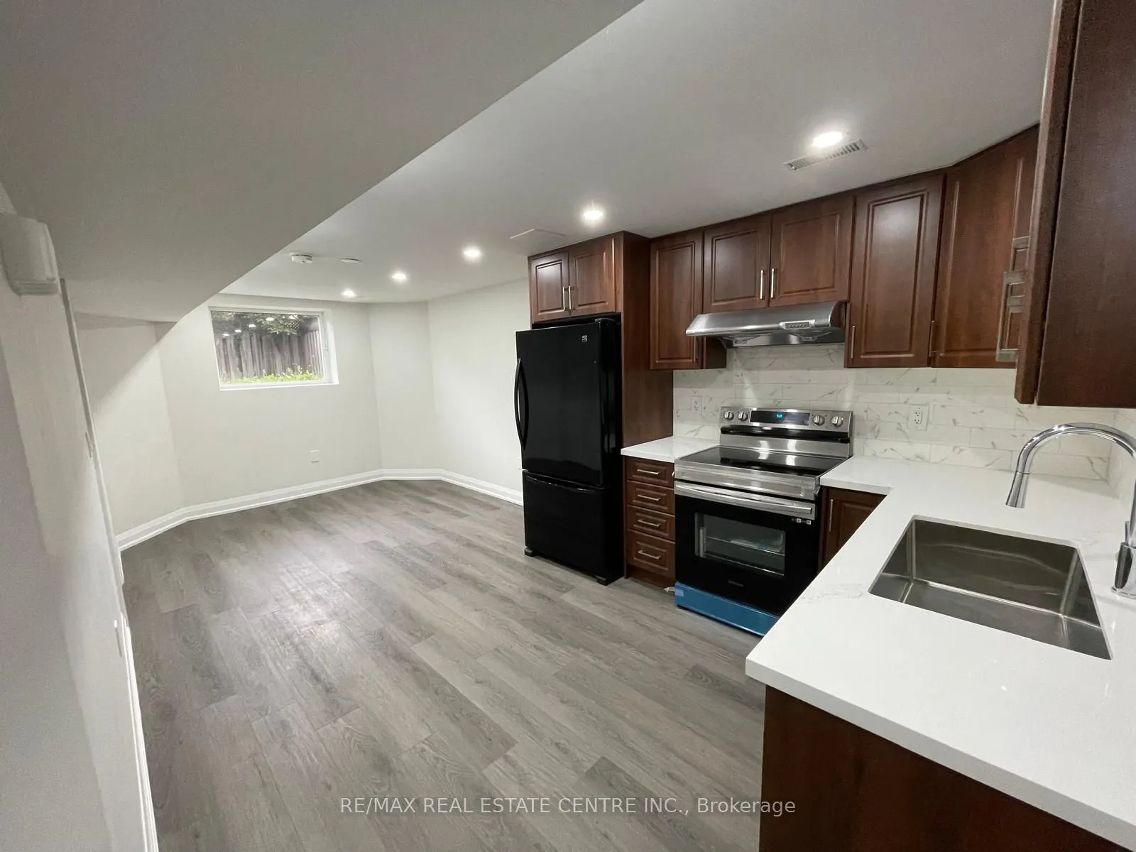 3727 Althorpe Circle