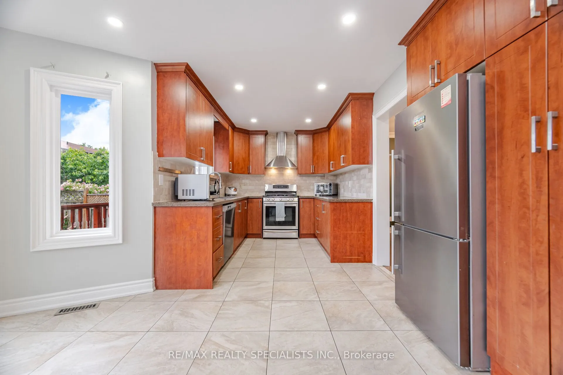 5274 Huntingfield Drive