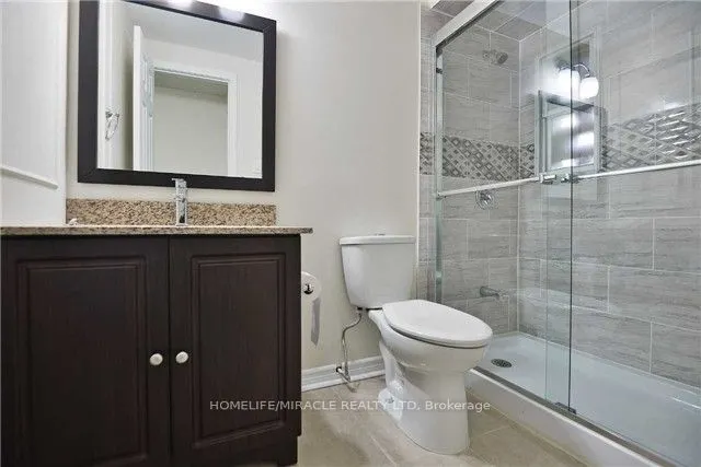 22 LITCHFIELD Court, #135