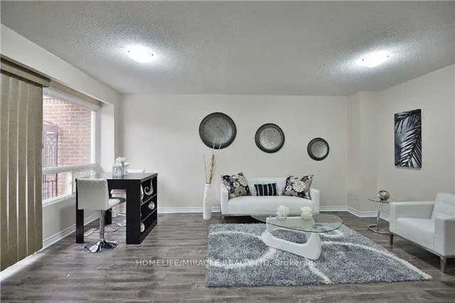 22 LITCHFIELD Court, #135