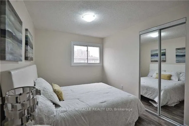 22 LITCHFIELD Court, #135