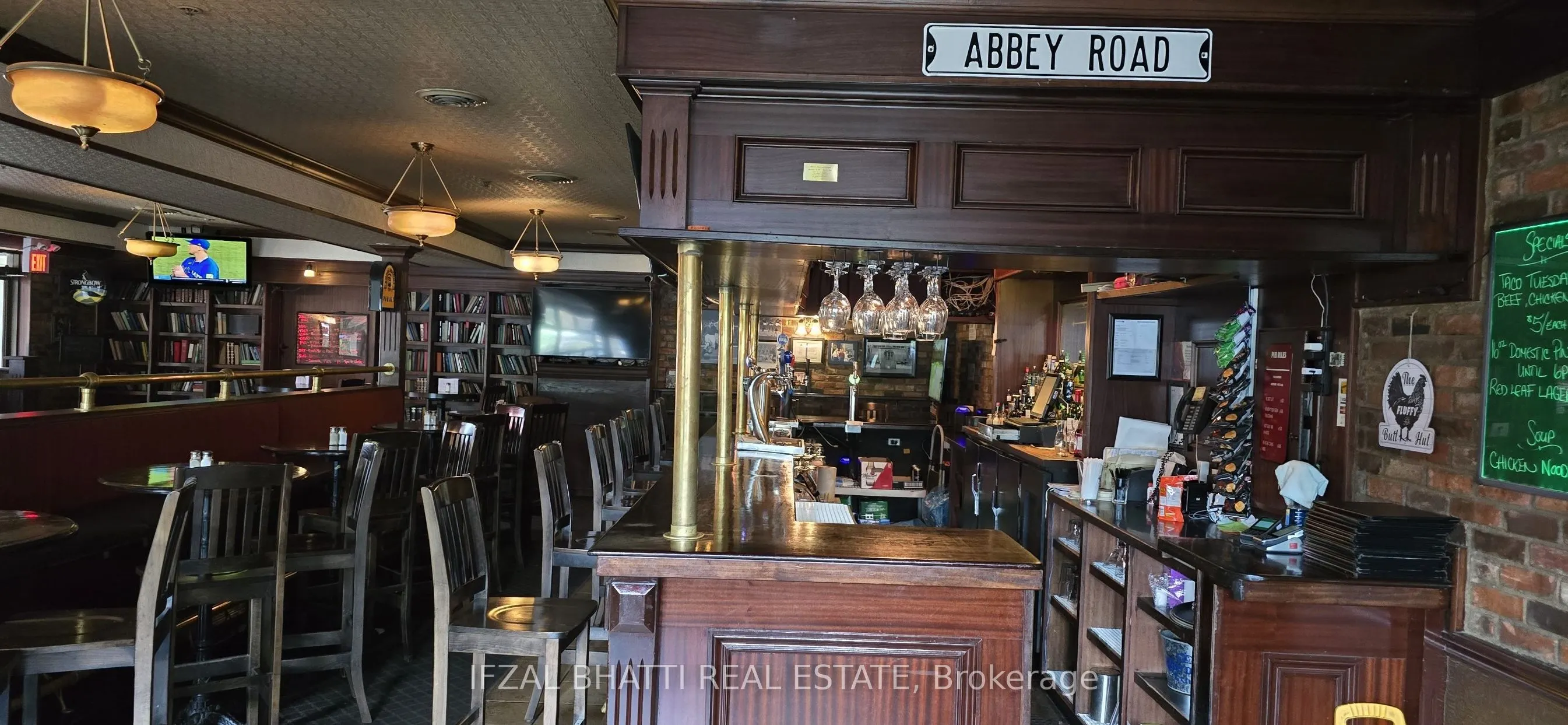 3200 Erin Mills Parkway, #9