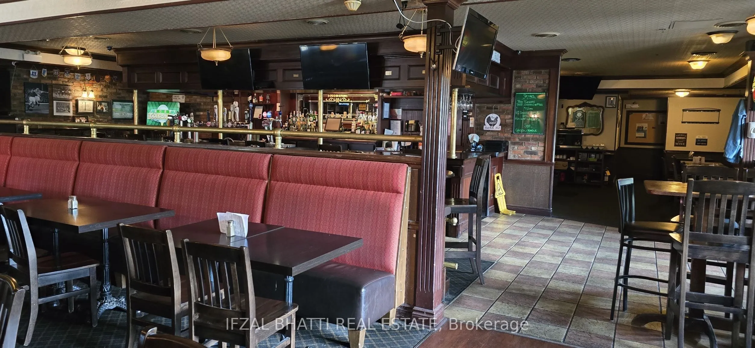 3200 Erin Mills Parkway, #9