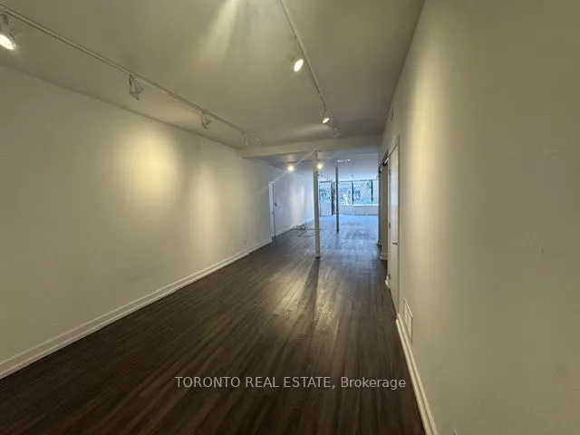 1580 Queen Street W
