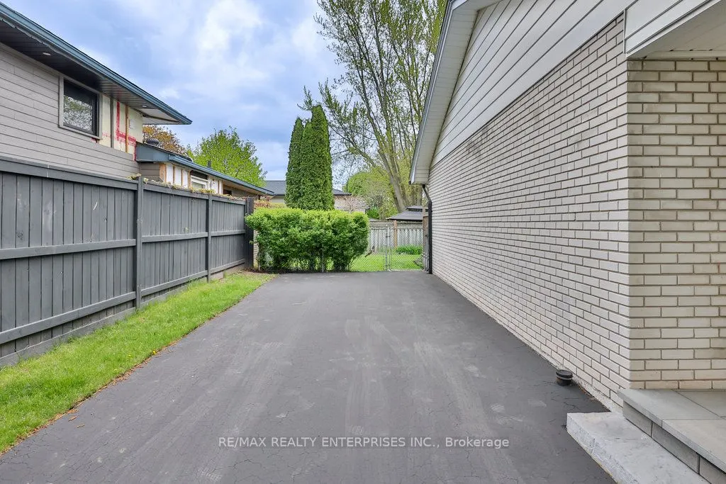 3416 Rexway Drive