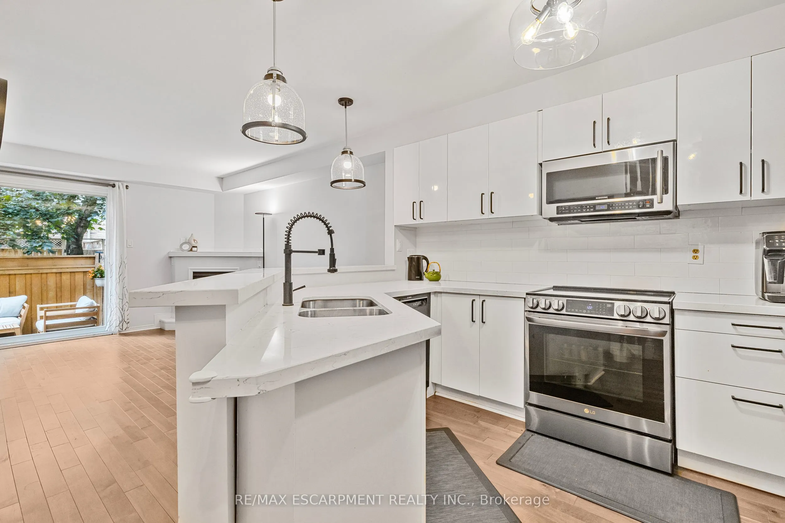 2015 Cleaver Avenue, #5