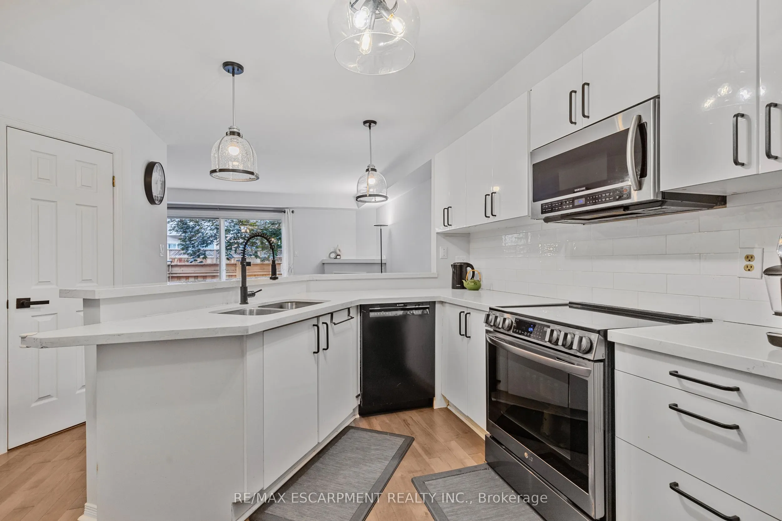 2015 Cleaver Avenue, #5