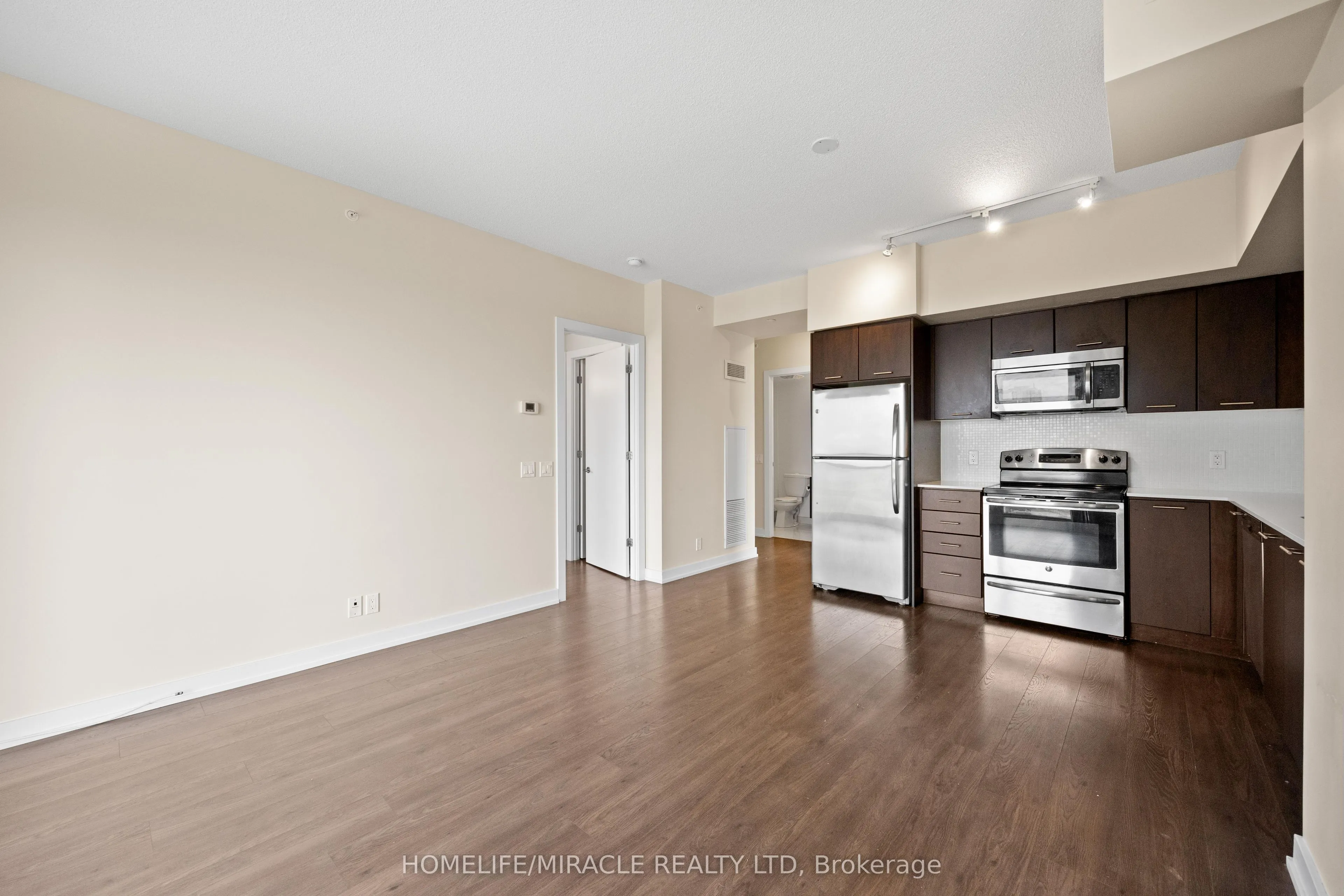 2220 Lakeshore Boulevard W, #2004