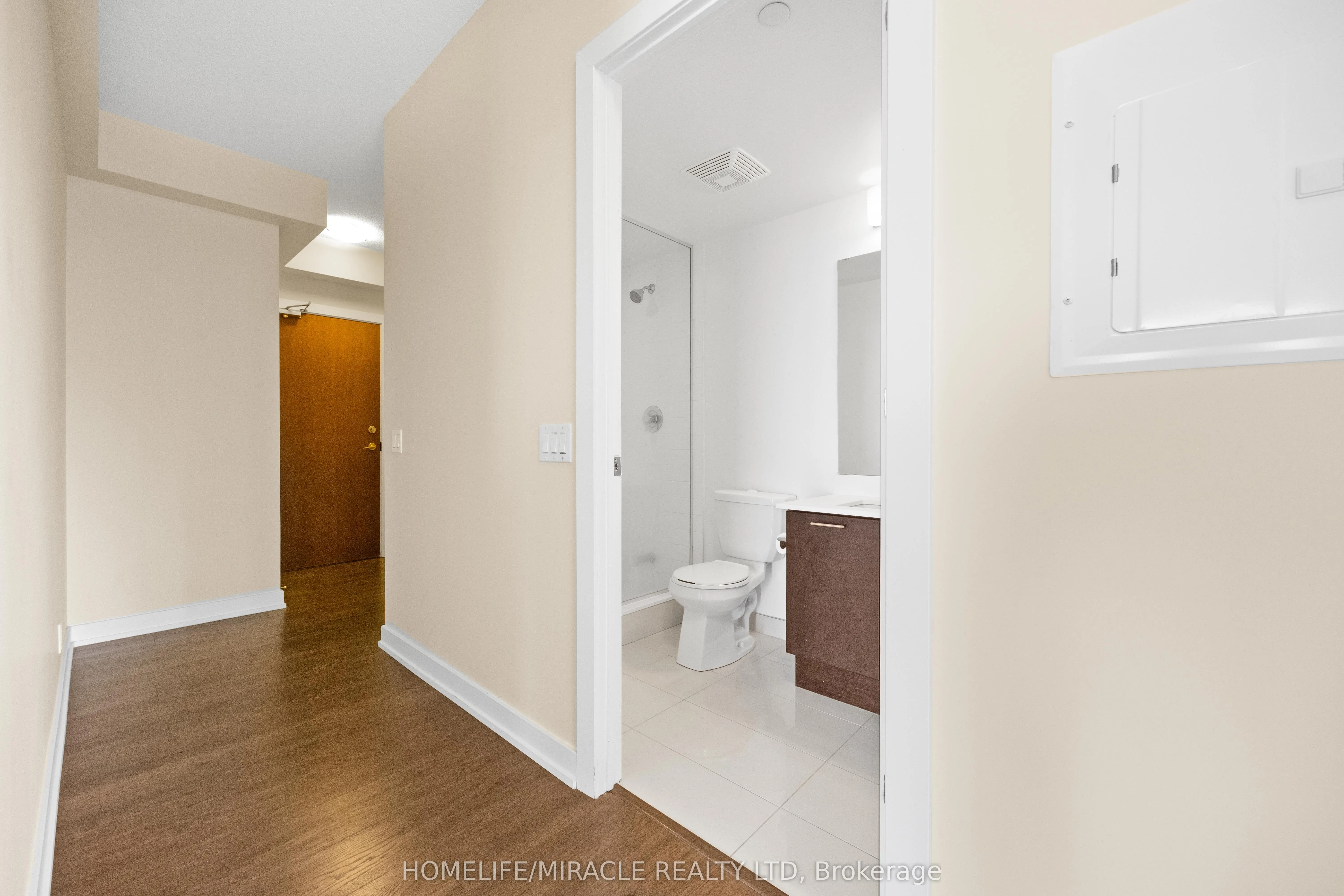 2220 Lakeshore Boulevard W, #2004