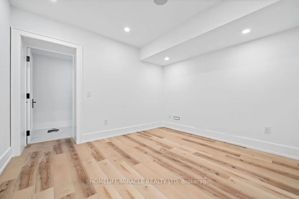 282 Maurice Drive