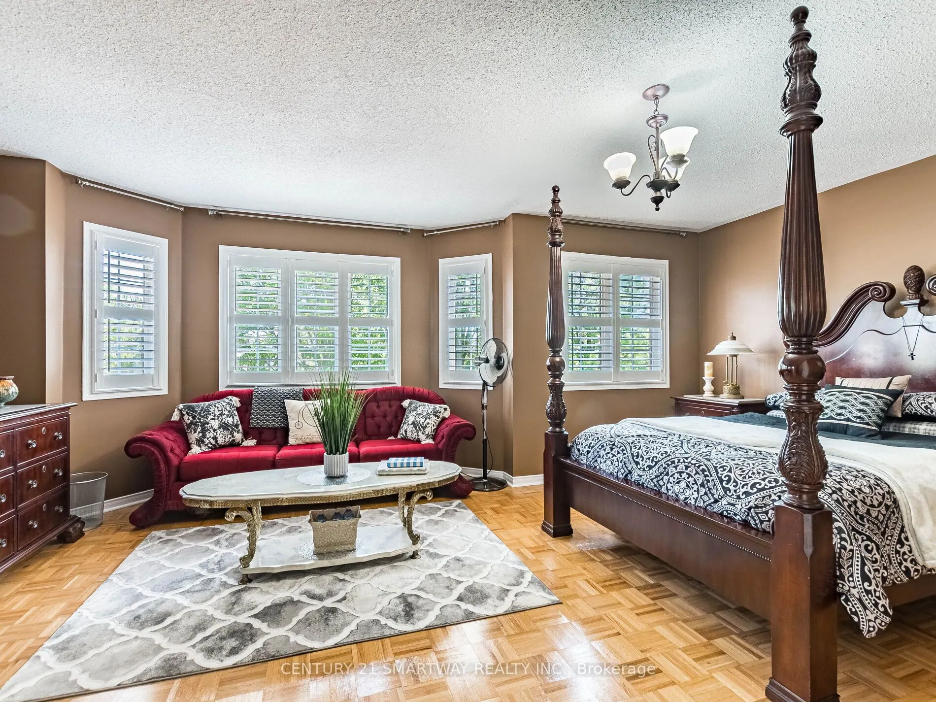 38 Bottlebrush Drive