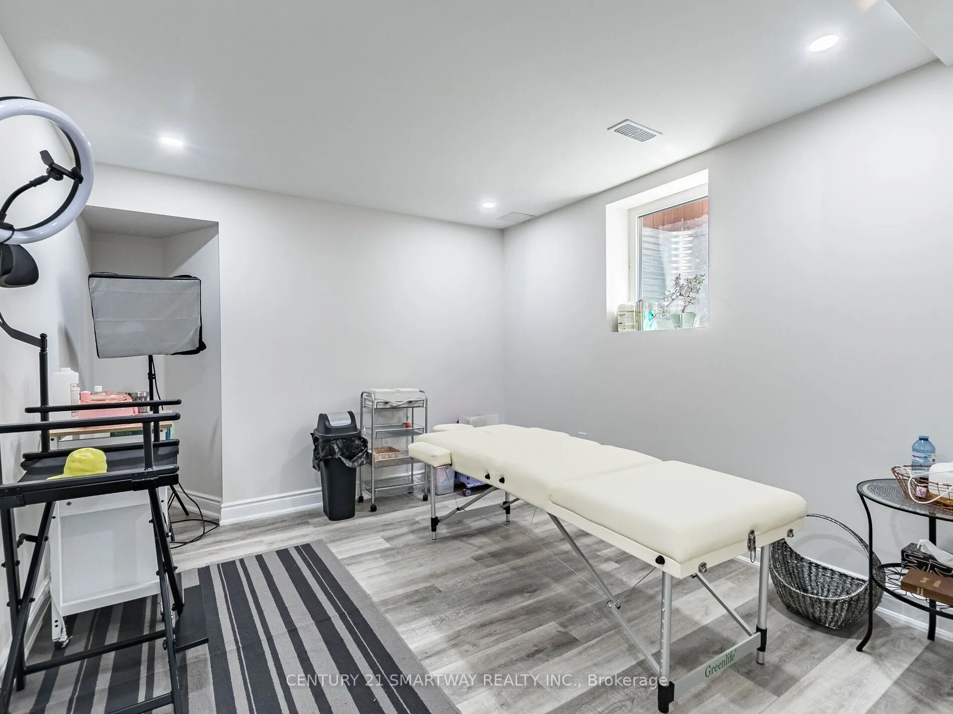38 Bottlebrush Drive