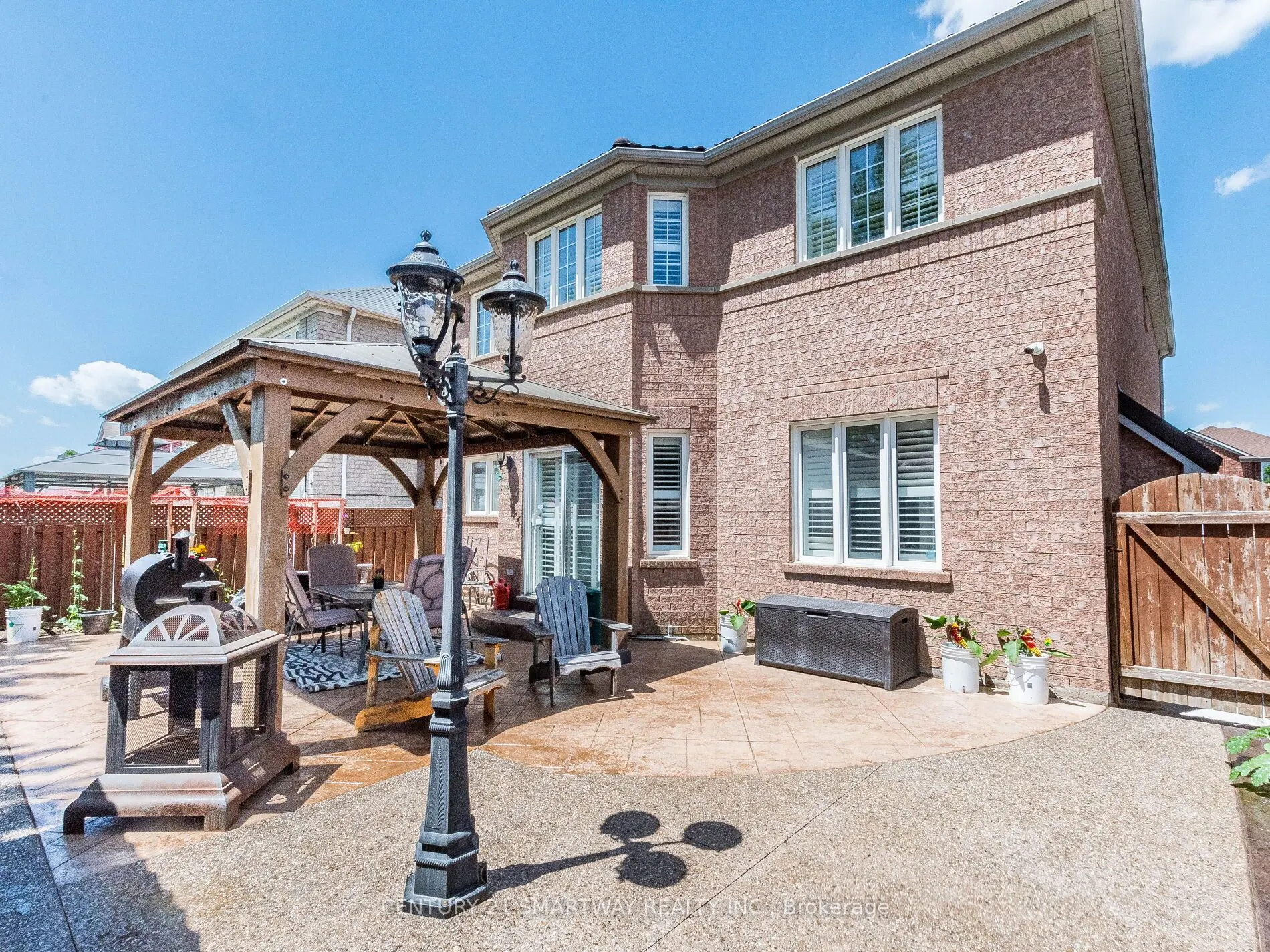 38 Bottlebrush Drive