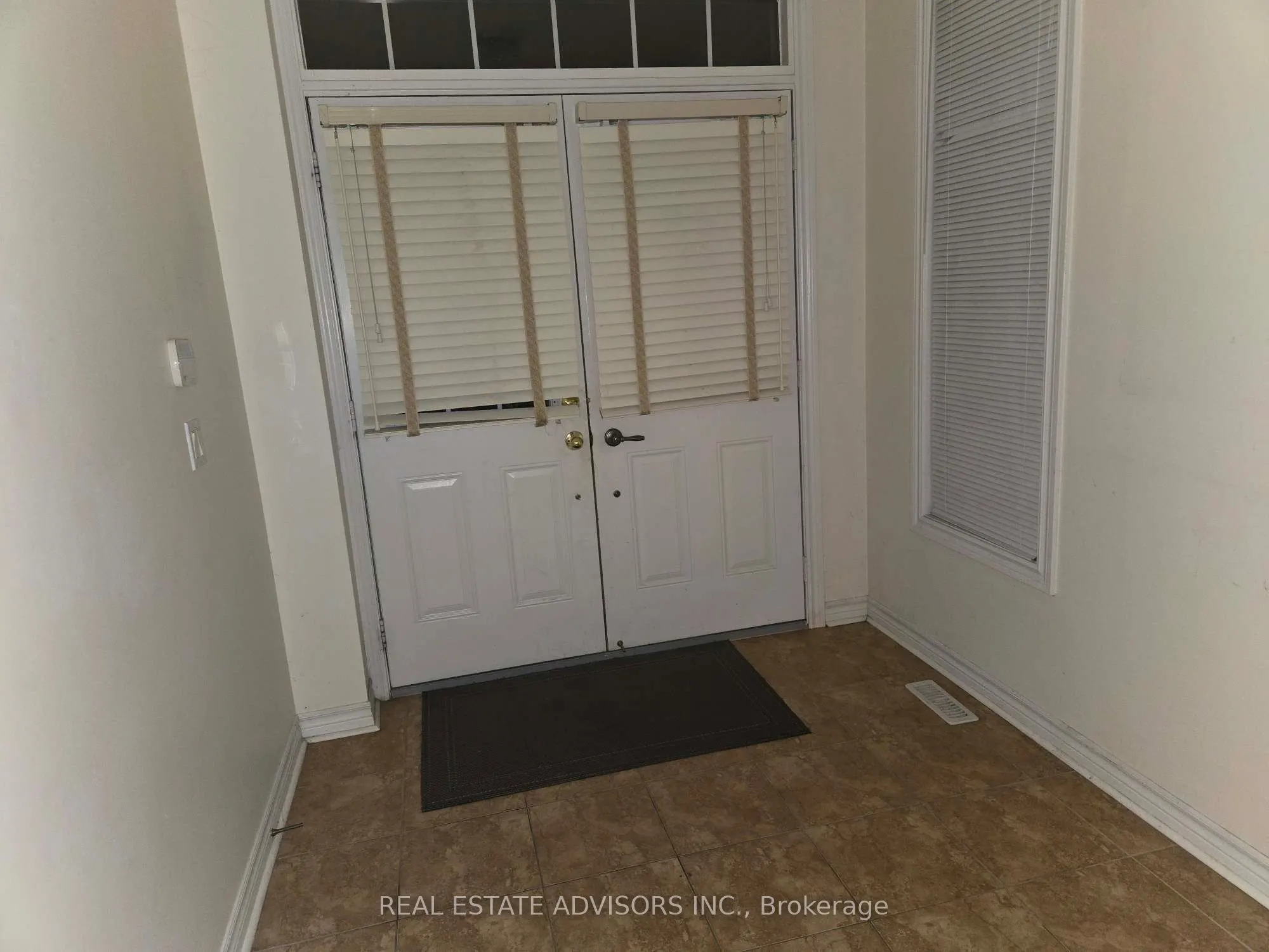 3208 Countess Crescent