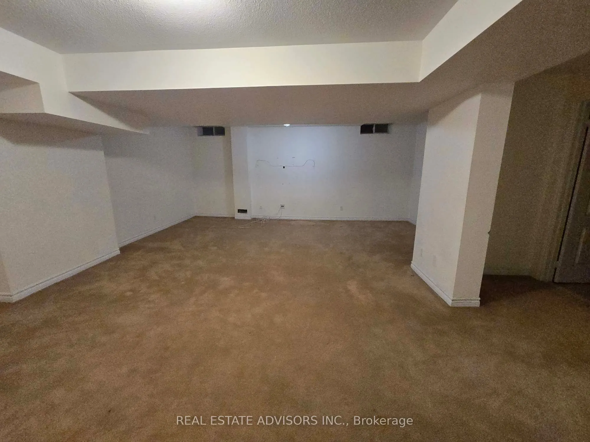 3208 Countess Crescent