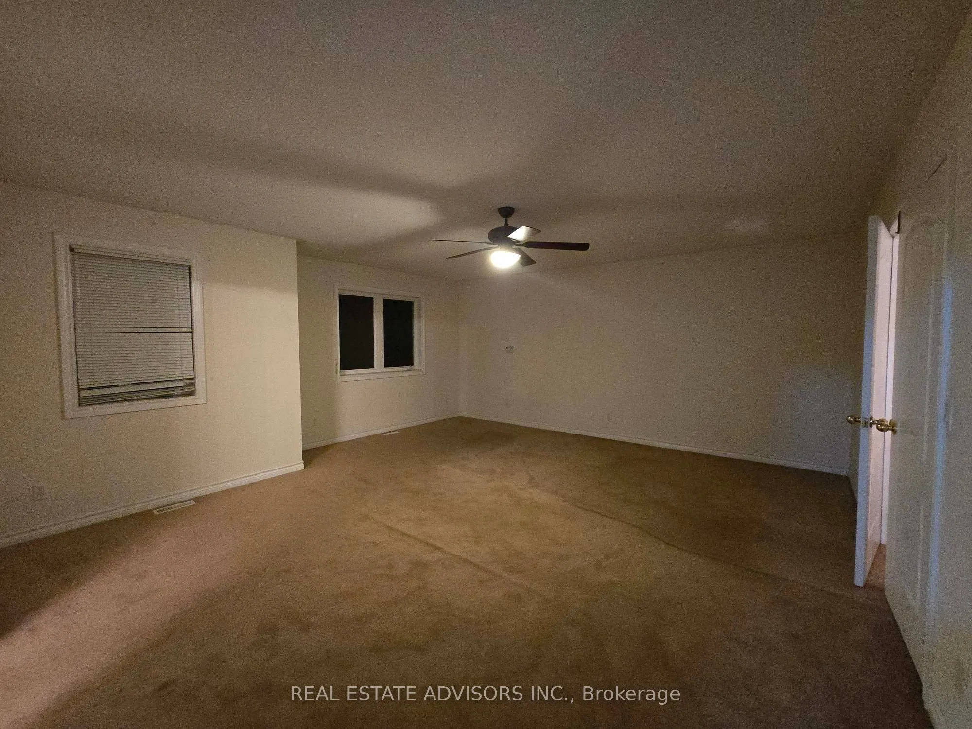 3208 Countess Crescent