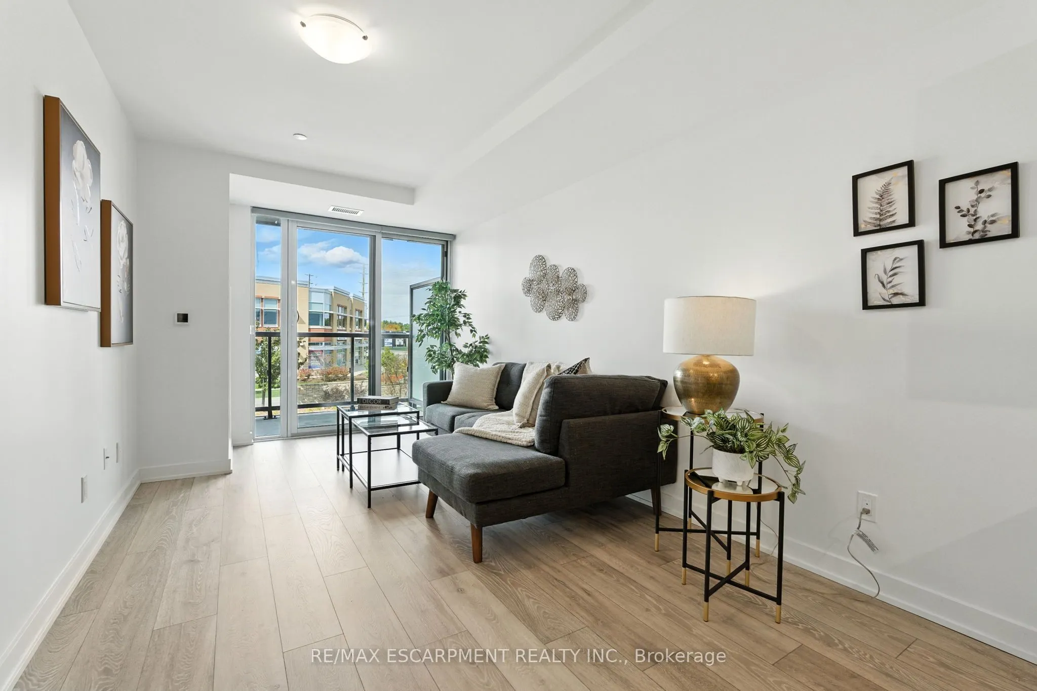 3210 DAKOTA Common, #A220