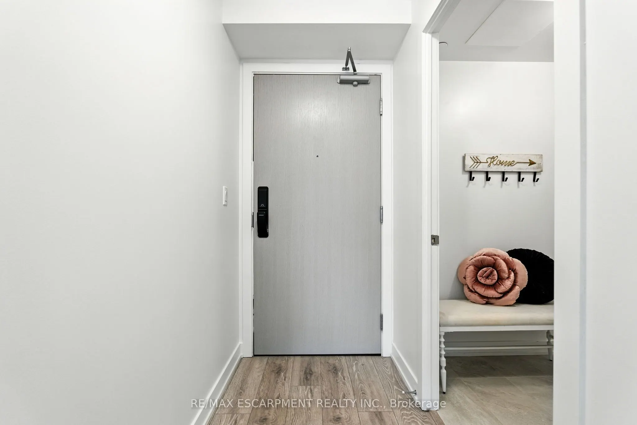 3210 DAKOTA Common, #A220