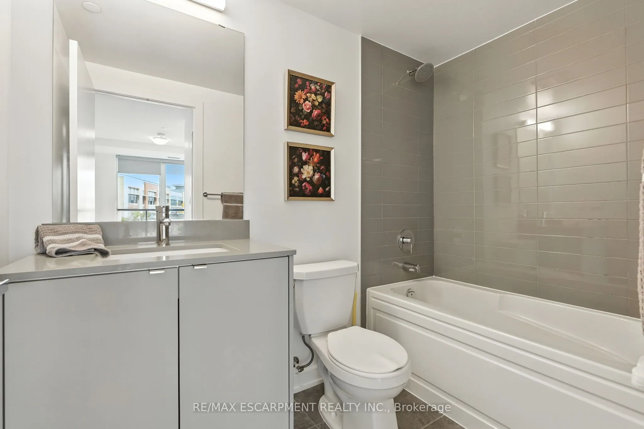 3210 DAKOTA Common, #A220