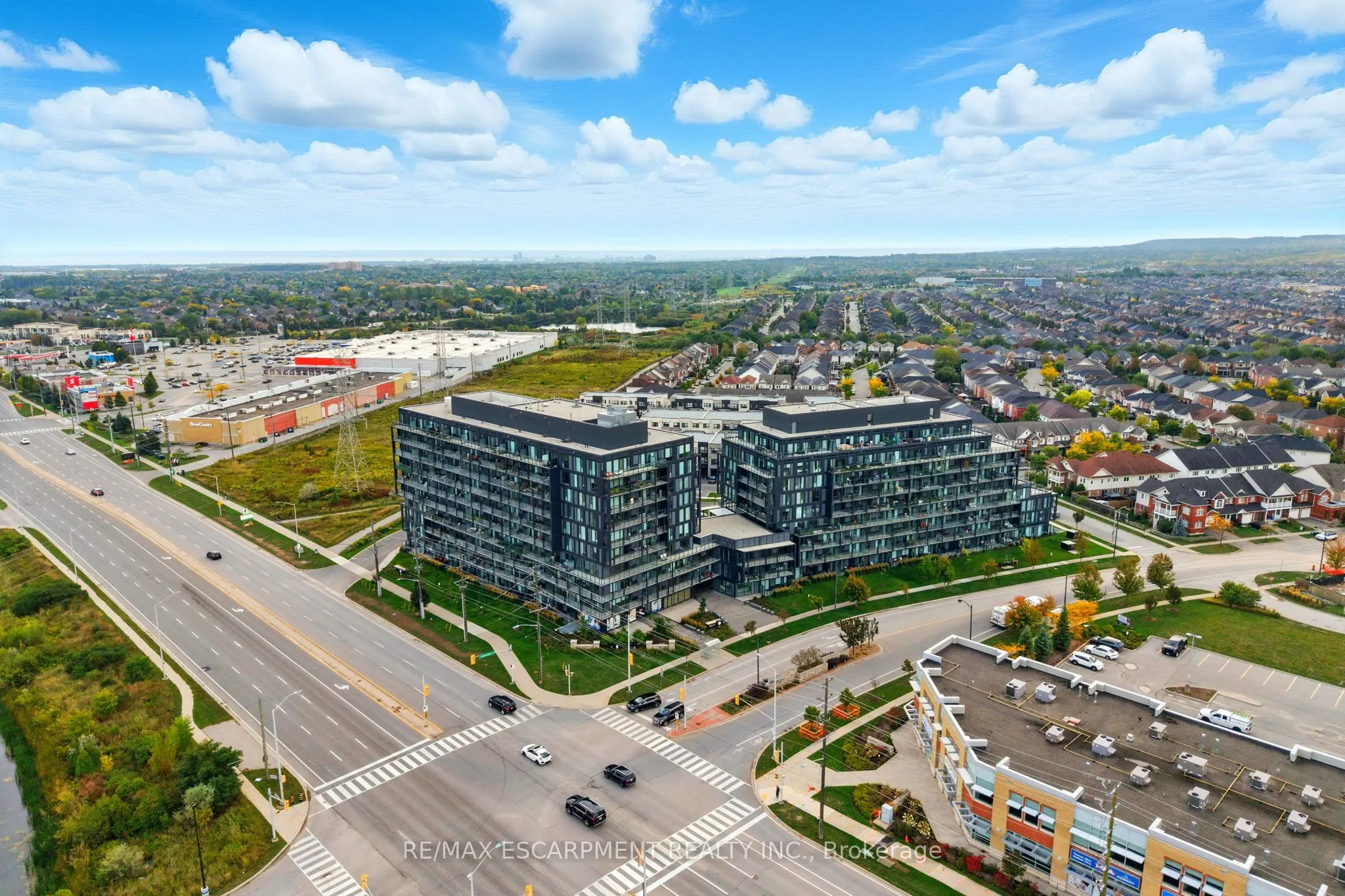 3210 DAKOTA Common, #A220