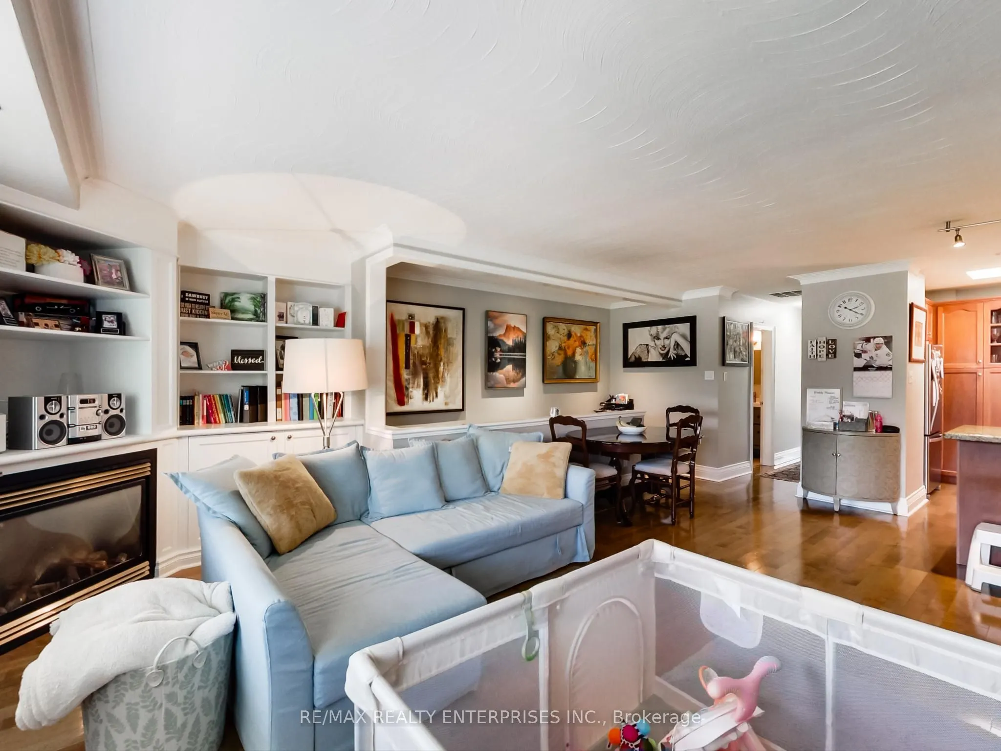 1735 Lakeshore Road W