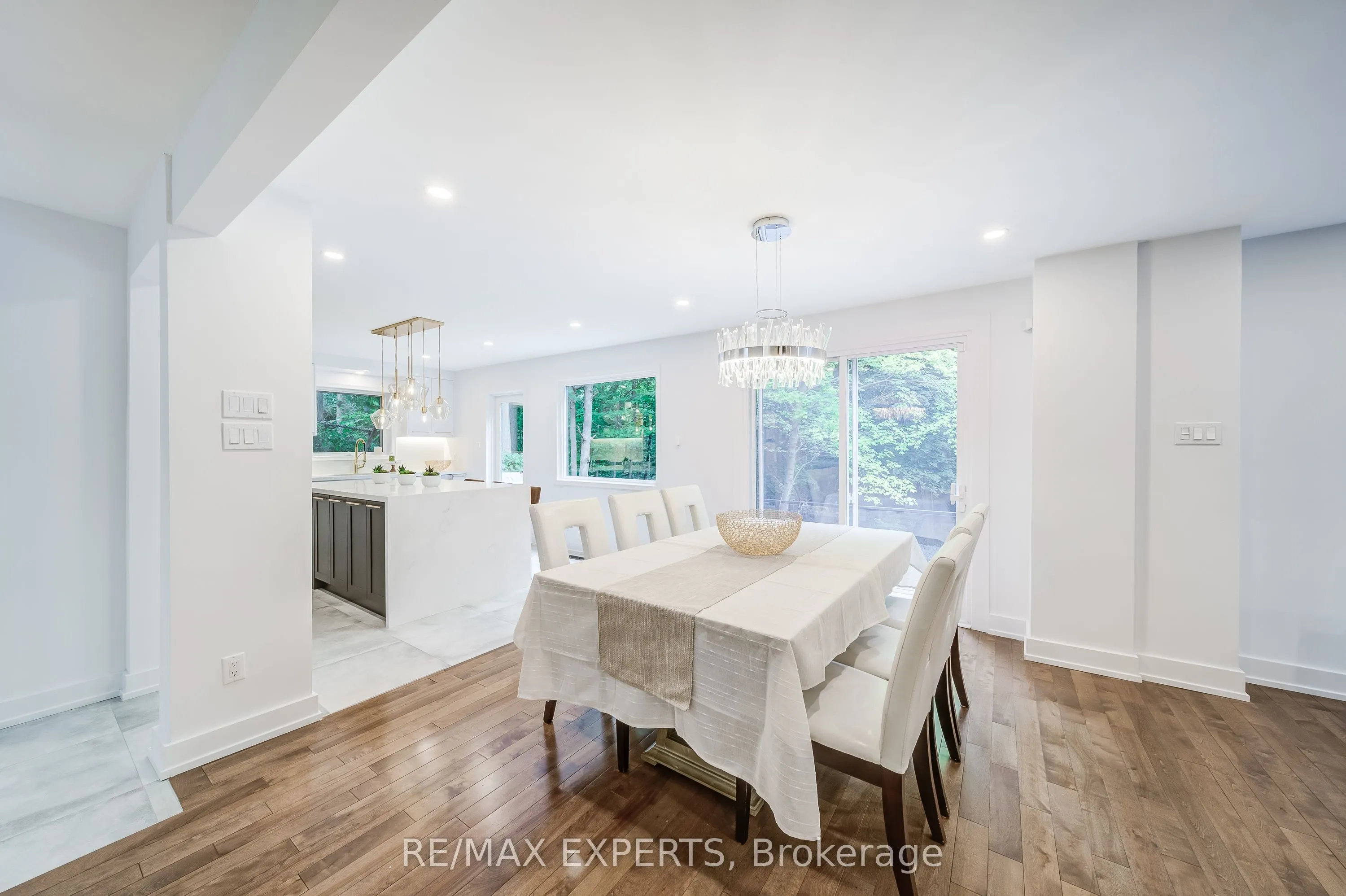 1135 Greenoaks Drive