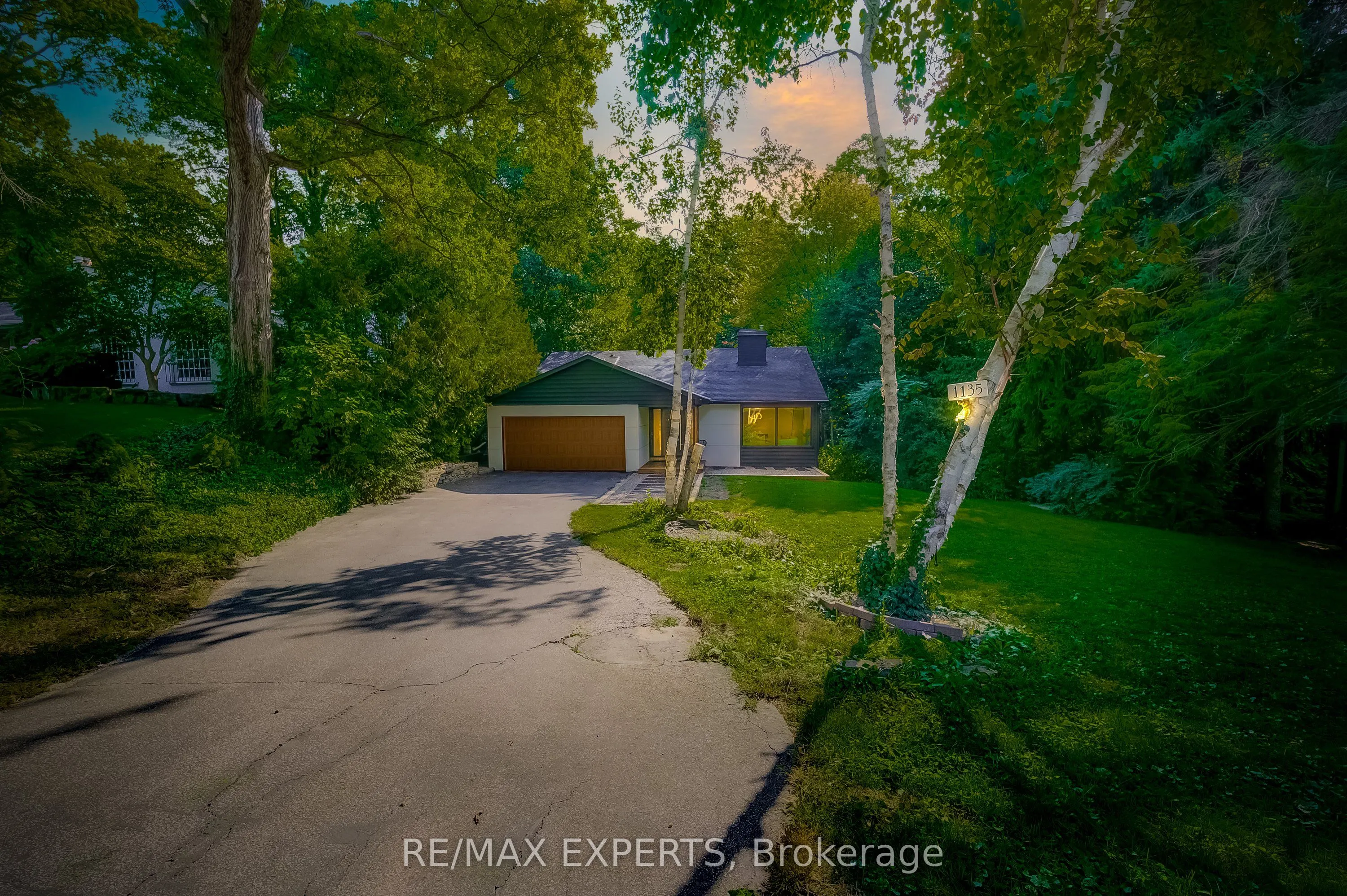 1135 Greenoaks Drive