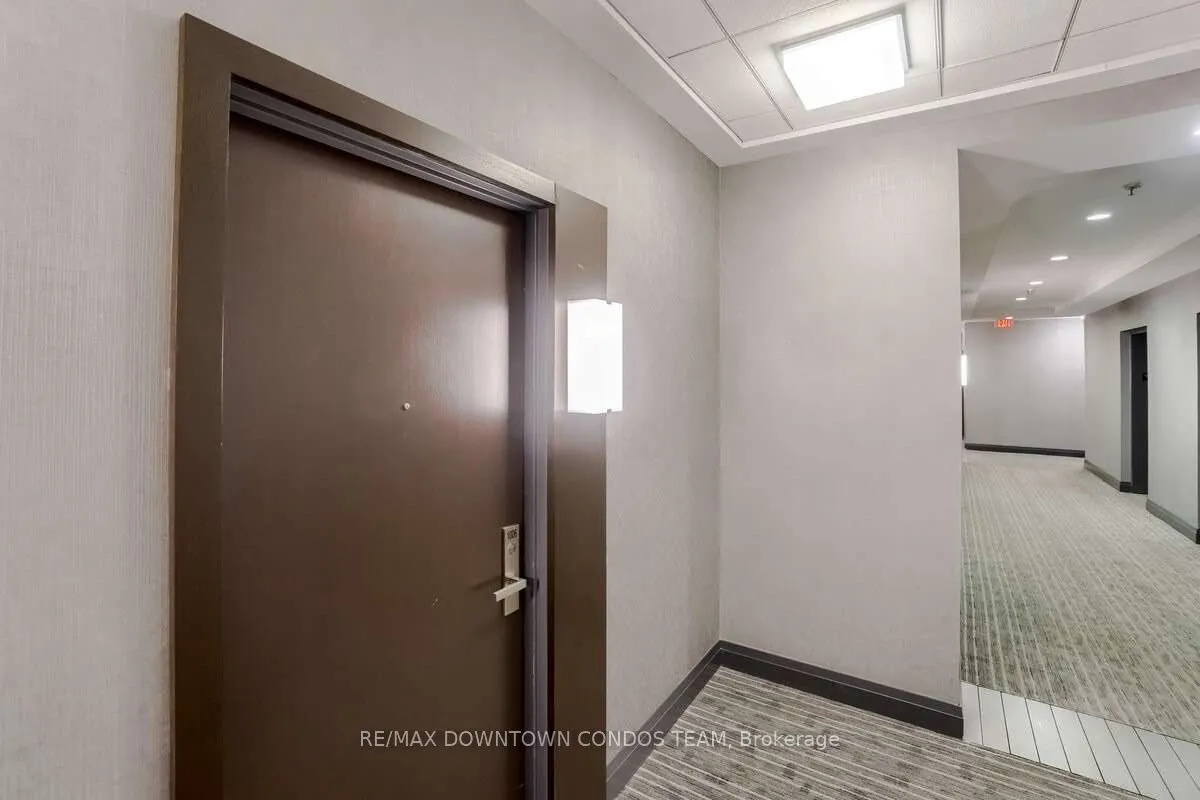 55 Speers Road, #1006