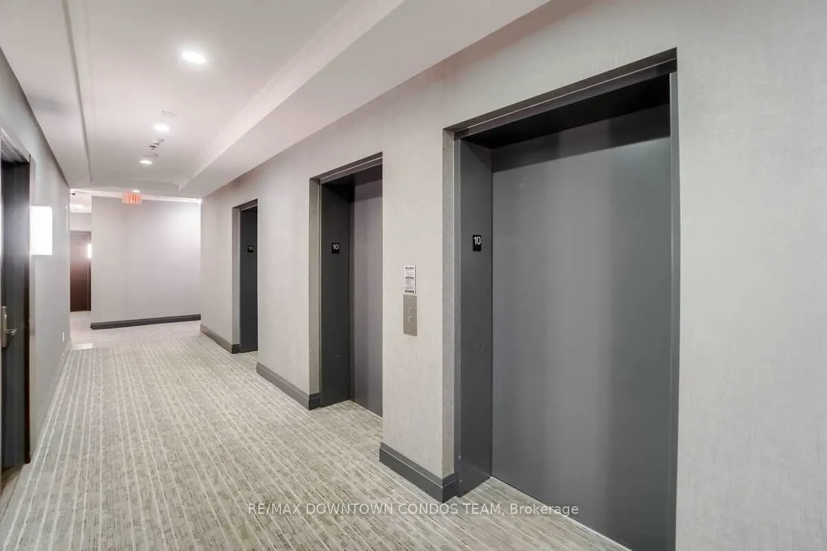 55 Speers Road, #1006