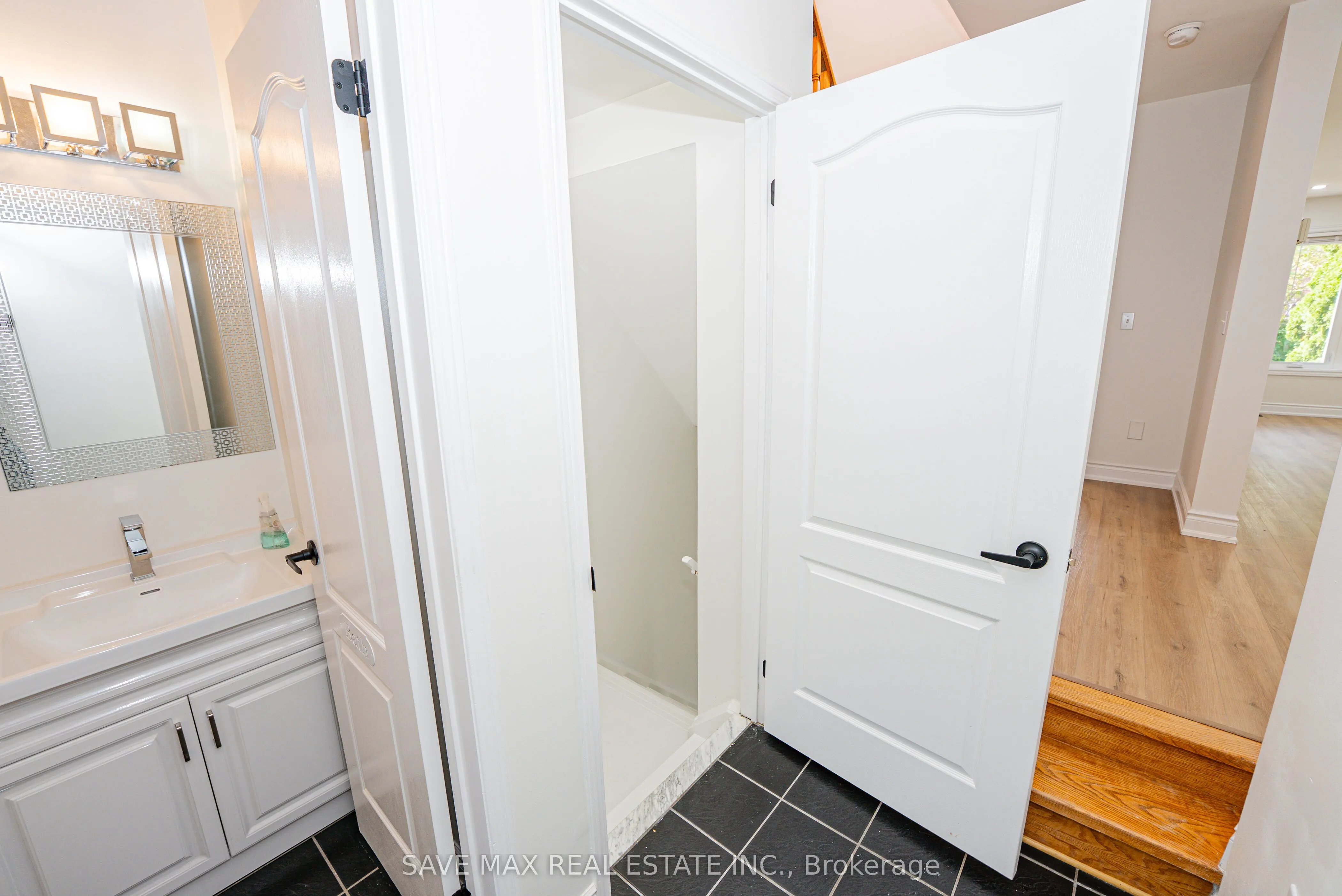 833 Scollard Court, #33