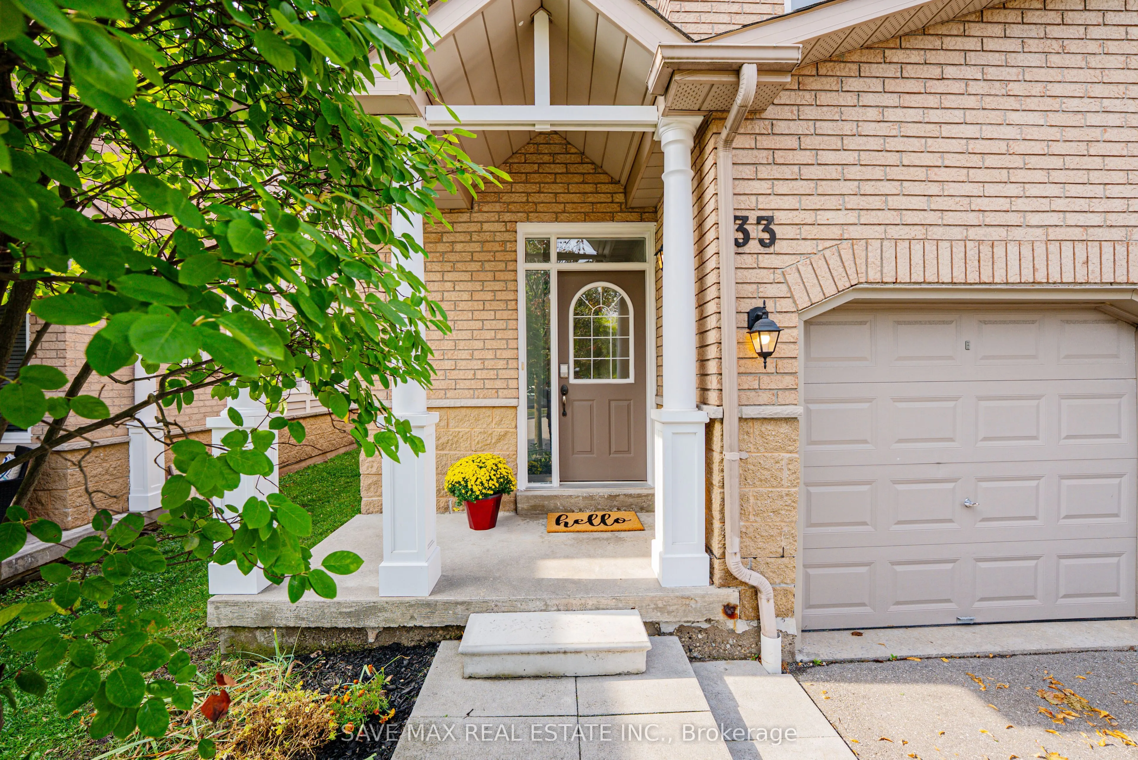 833 Scollard Court, #33