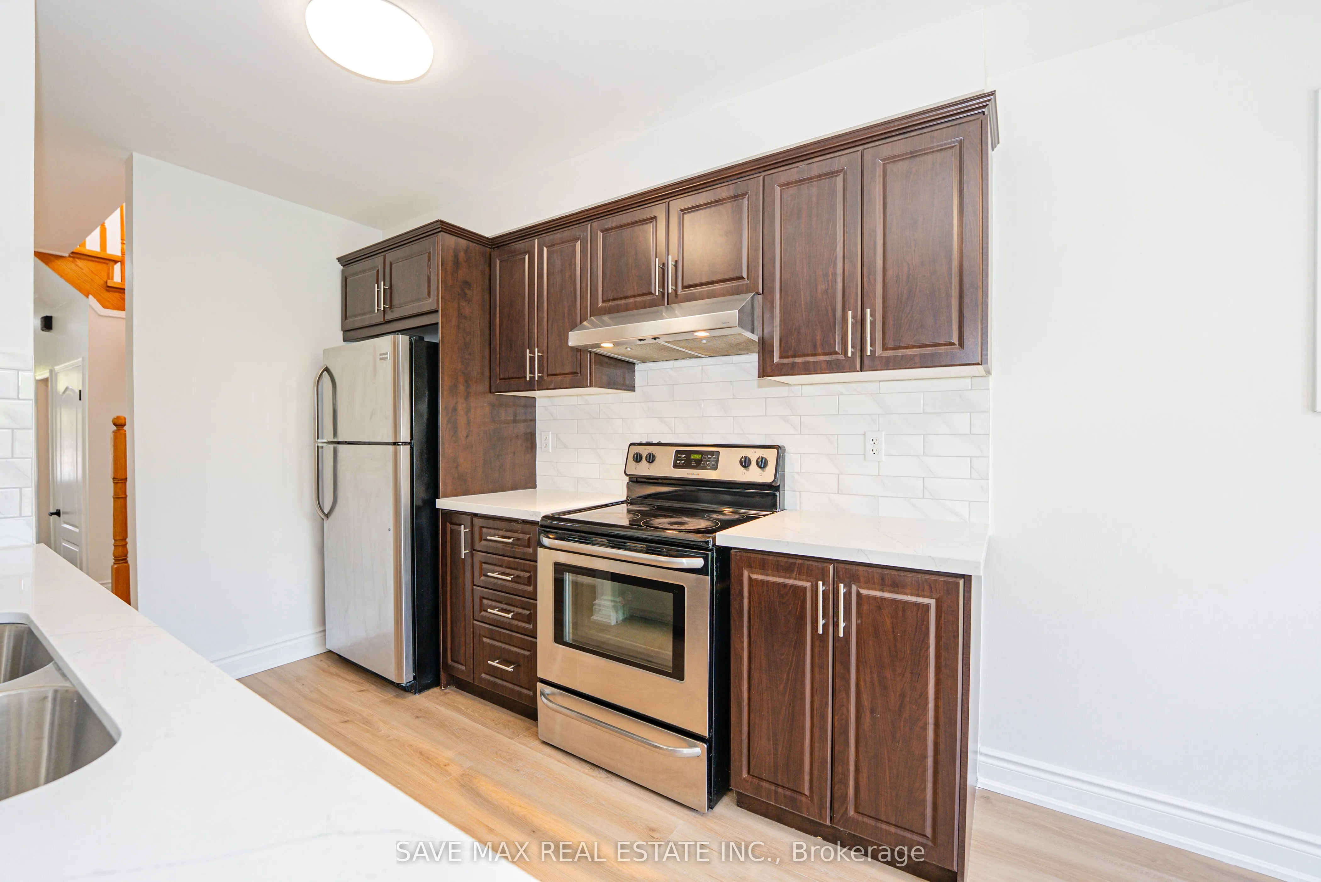 833 Scollard Court, #33