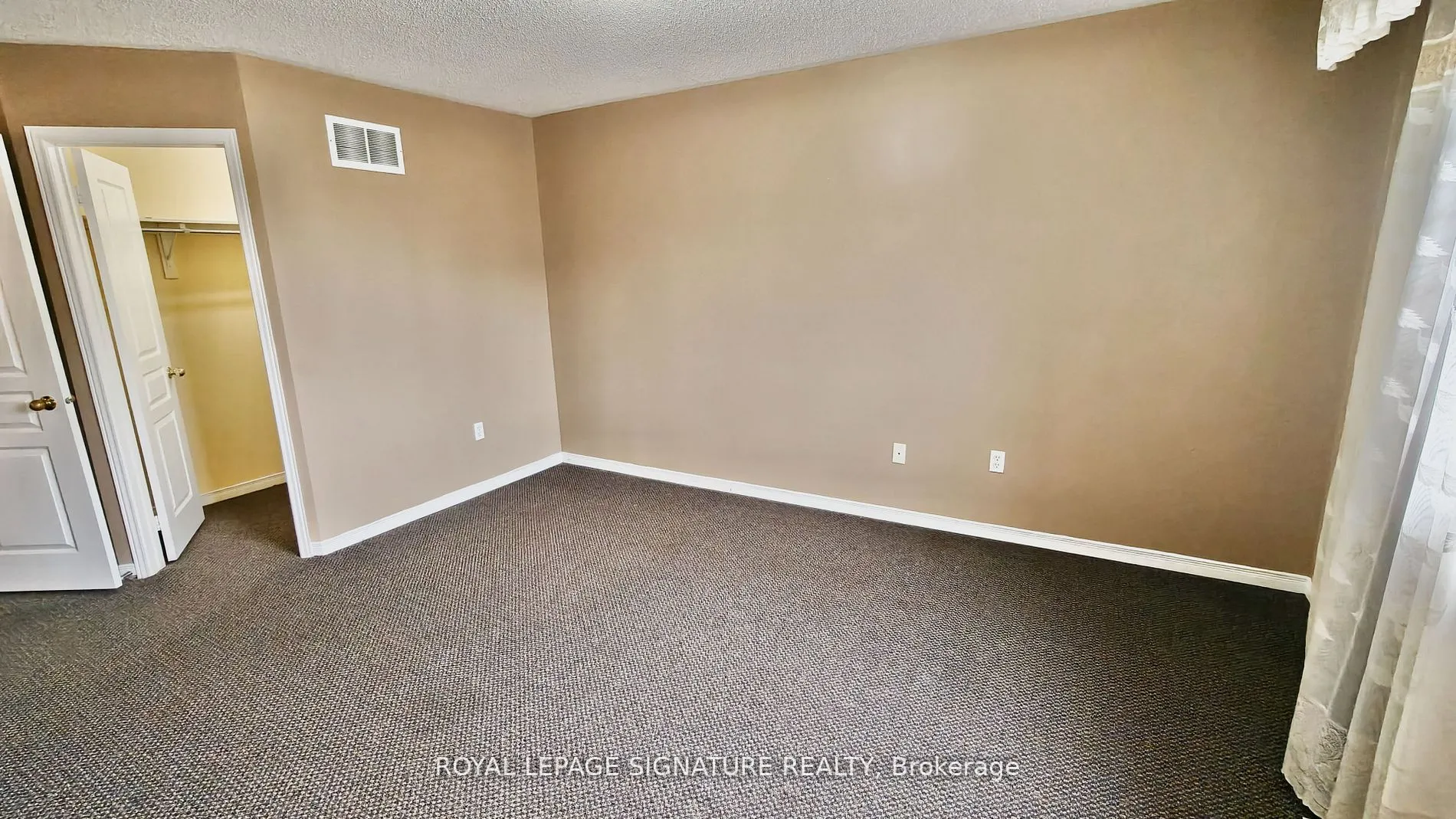 5967 Manzanillo Crescent