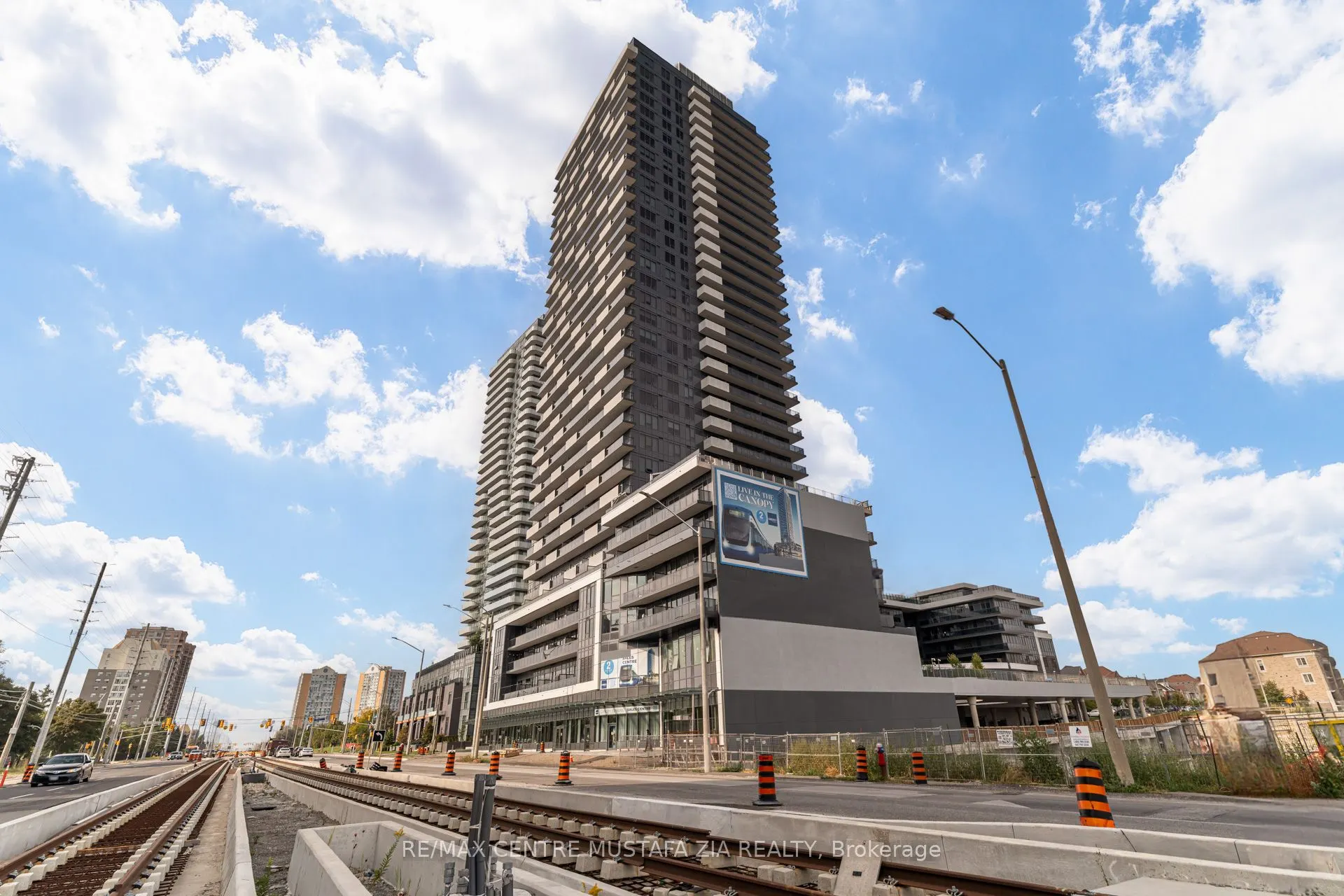 5105 Hurontario Street, #219