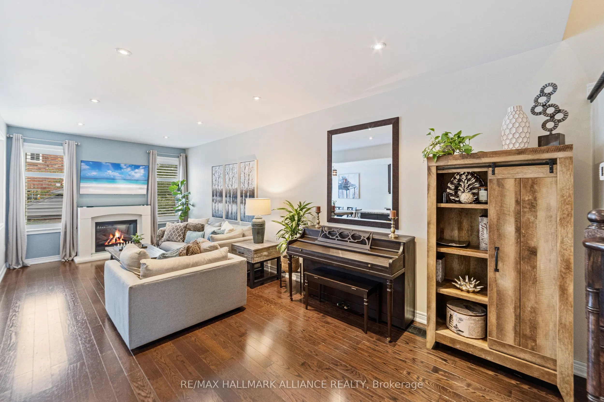 37 Diamond Leaf Lane