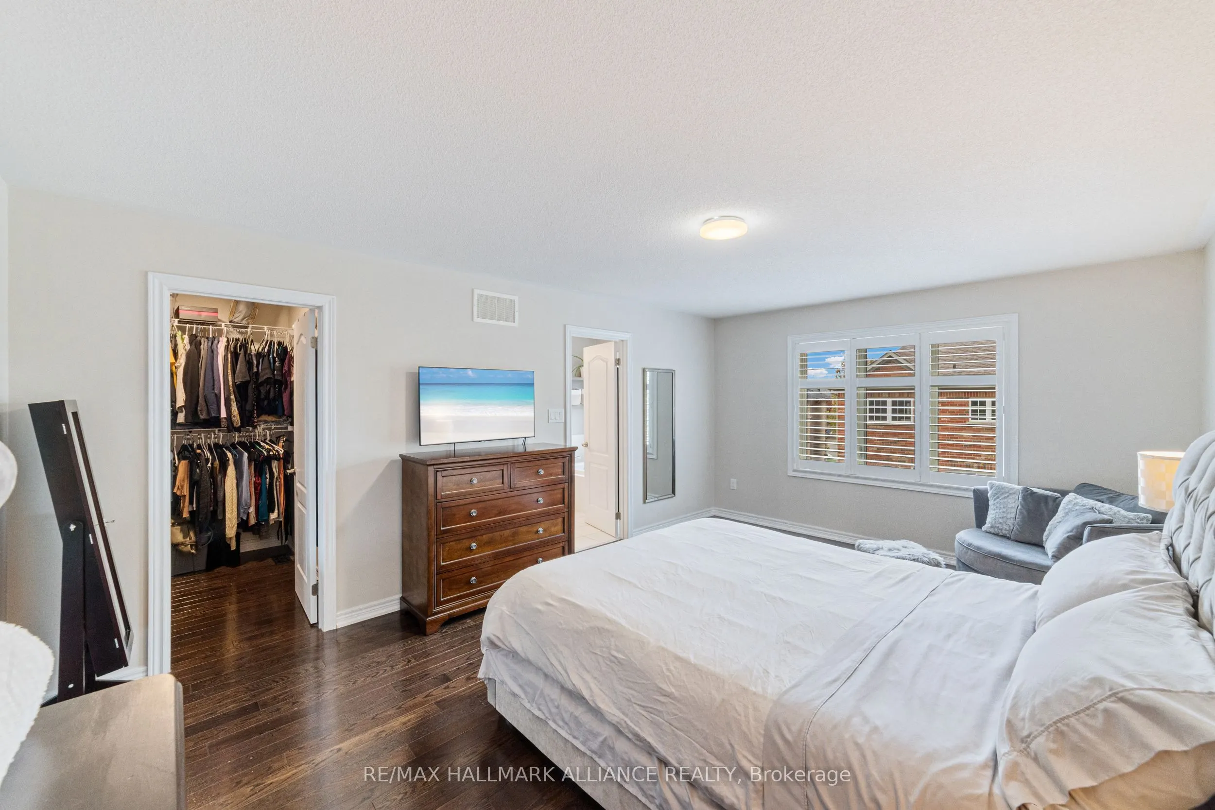 37 Diamond Leaf Lane