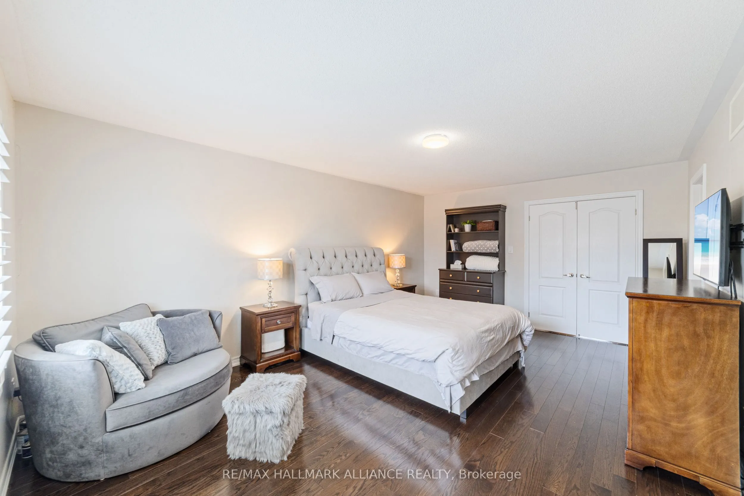 37 Diamond Leaf Lane
