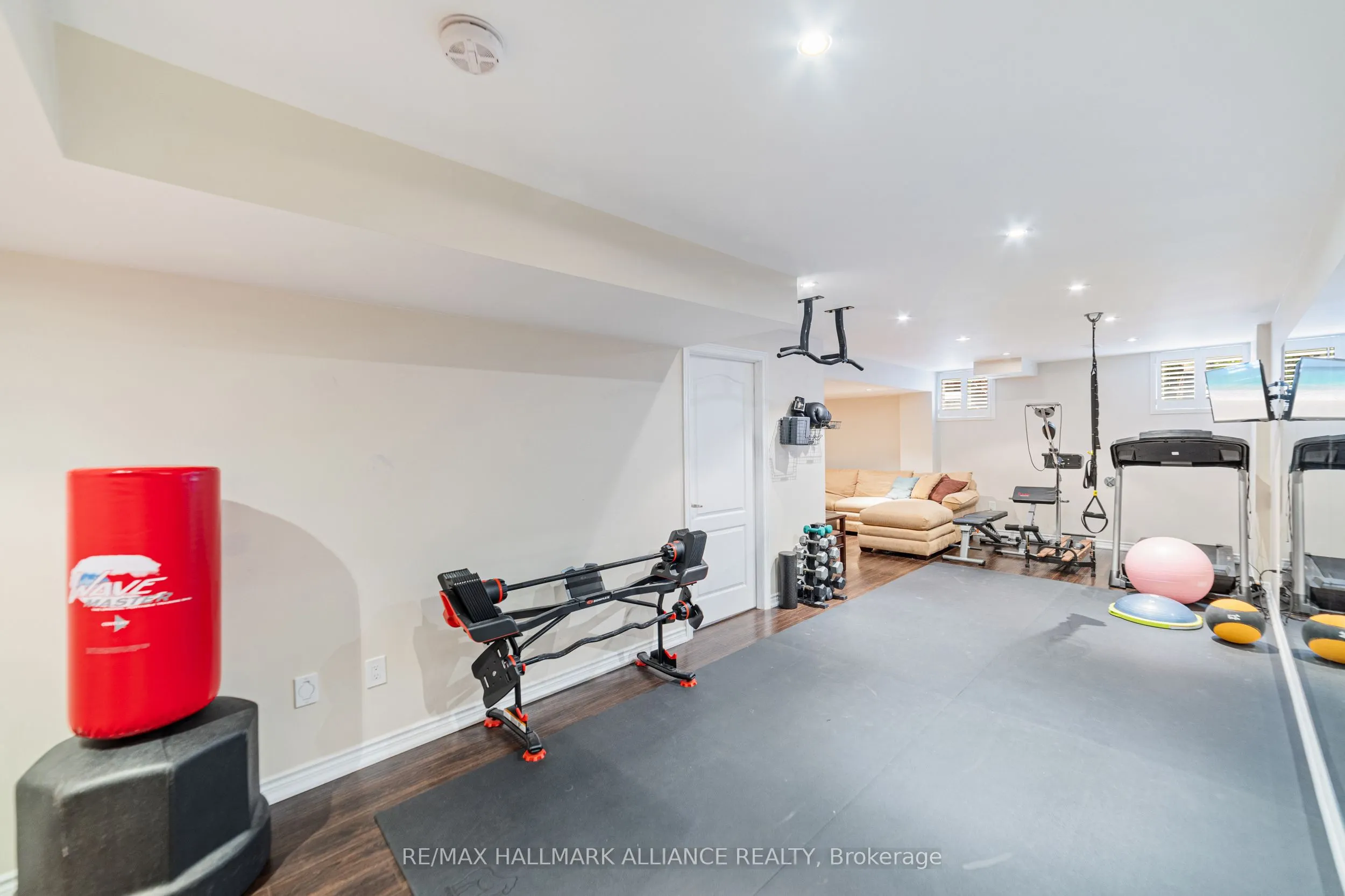 37 Diamond Leaf Lane