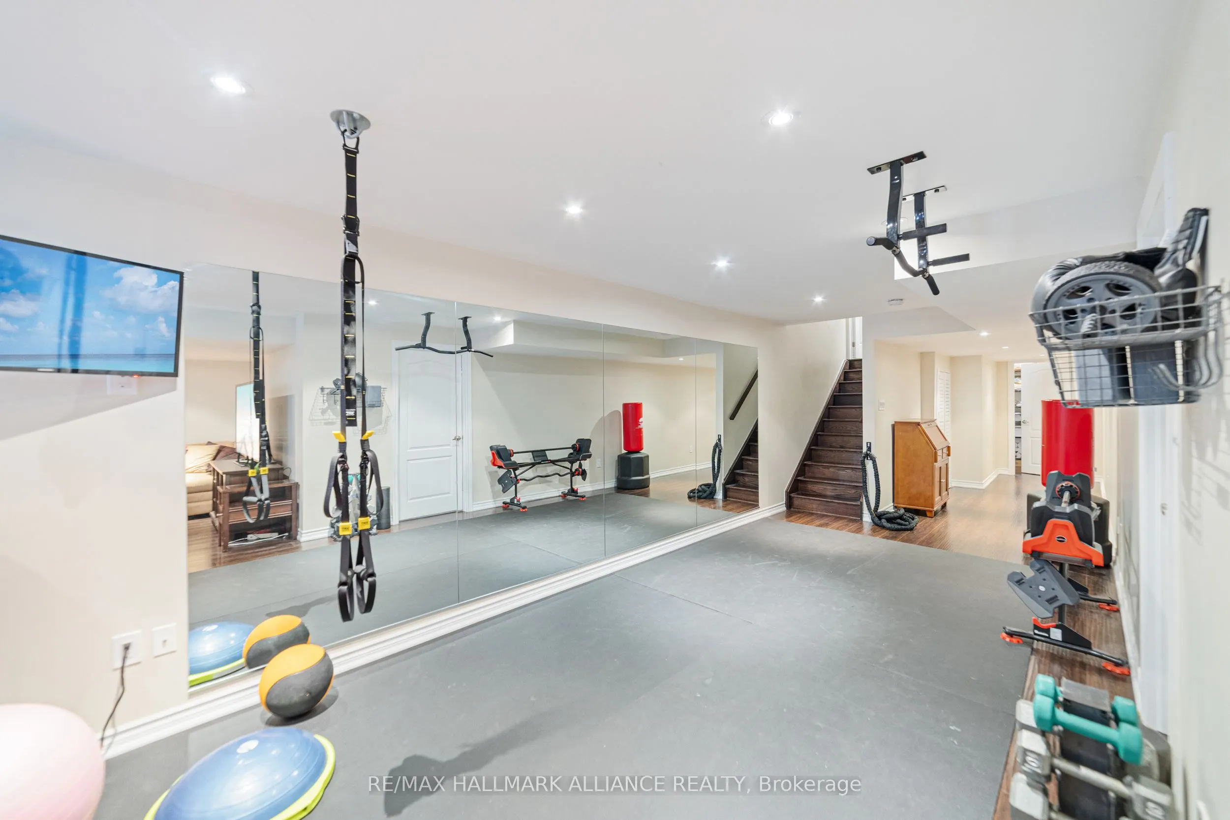 37 Diamond Leaf Lane