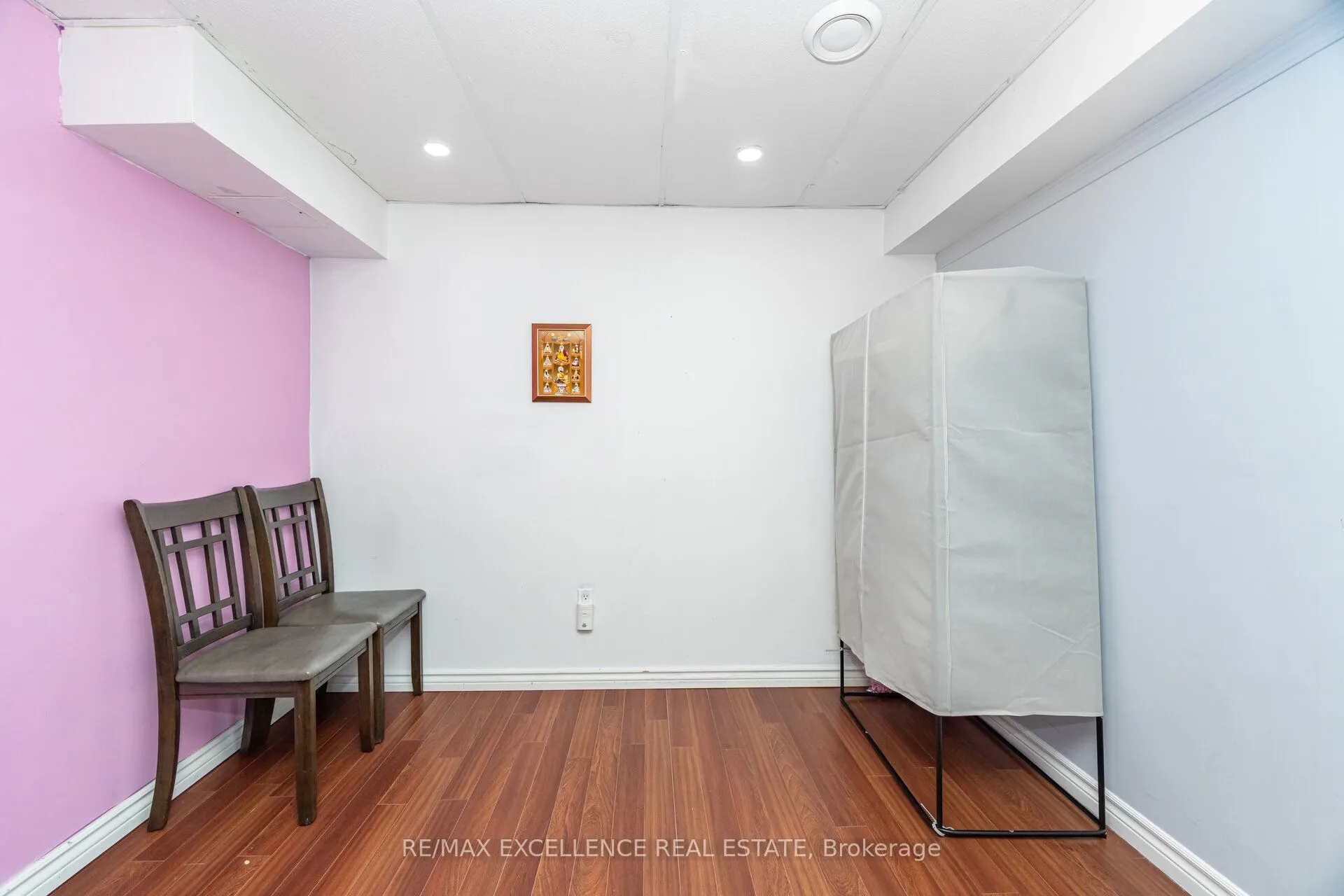 36 Coppermill Drive W
