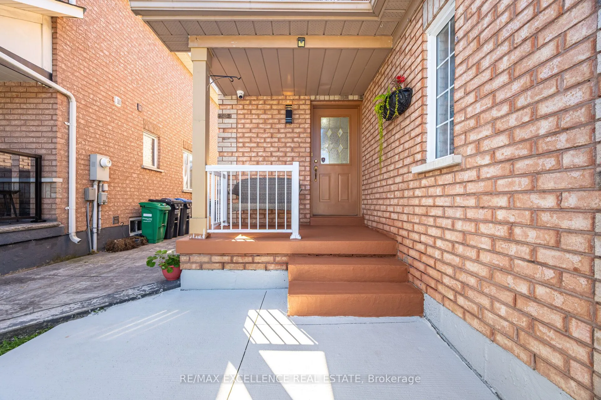 36 Coppermill Drive W