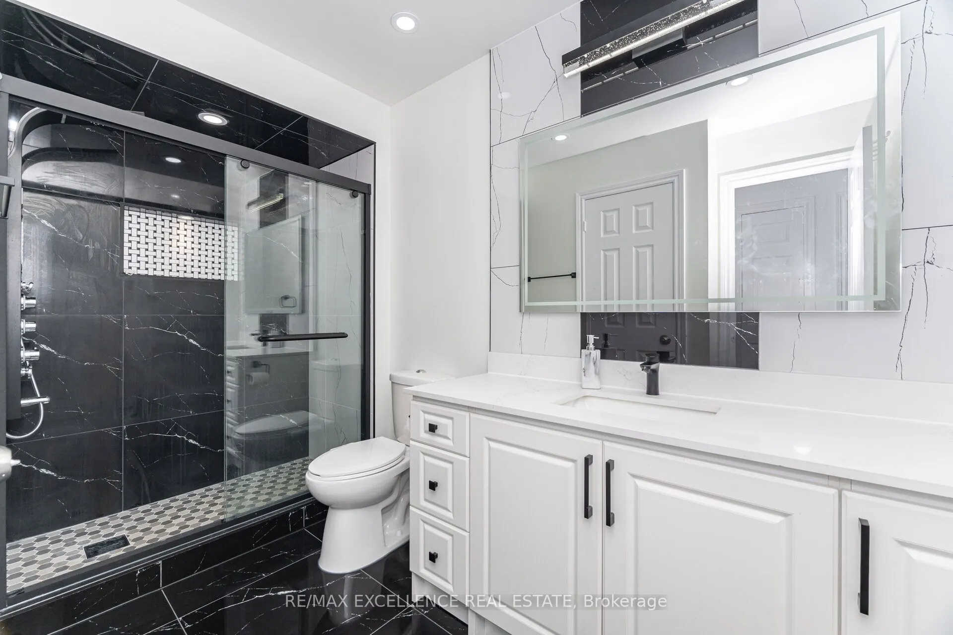 36 Coppermill Drive W