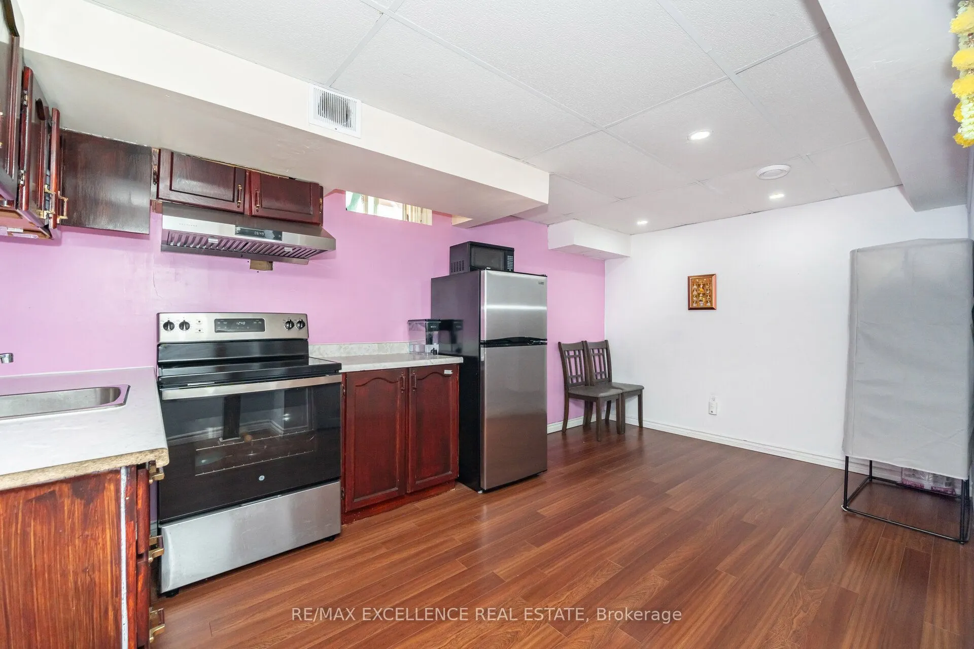 36 Coppermill Drive W