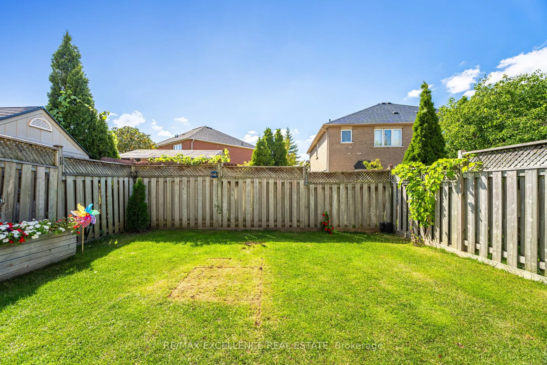 36 Coppermill Drive W