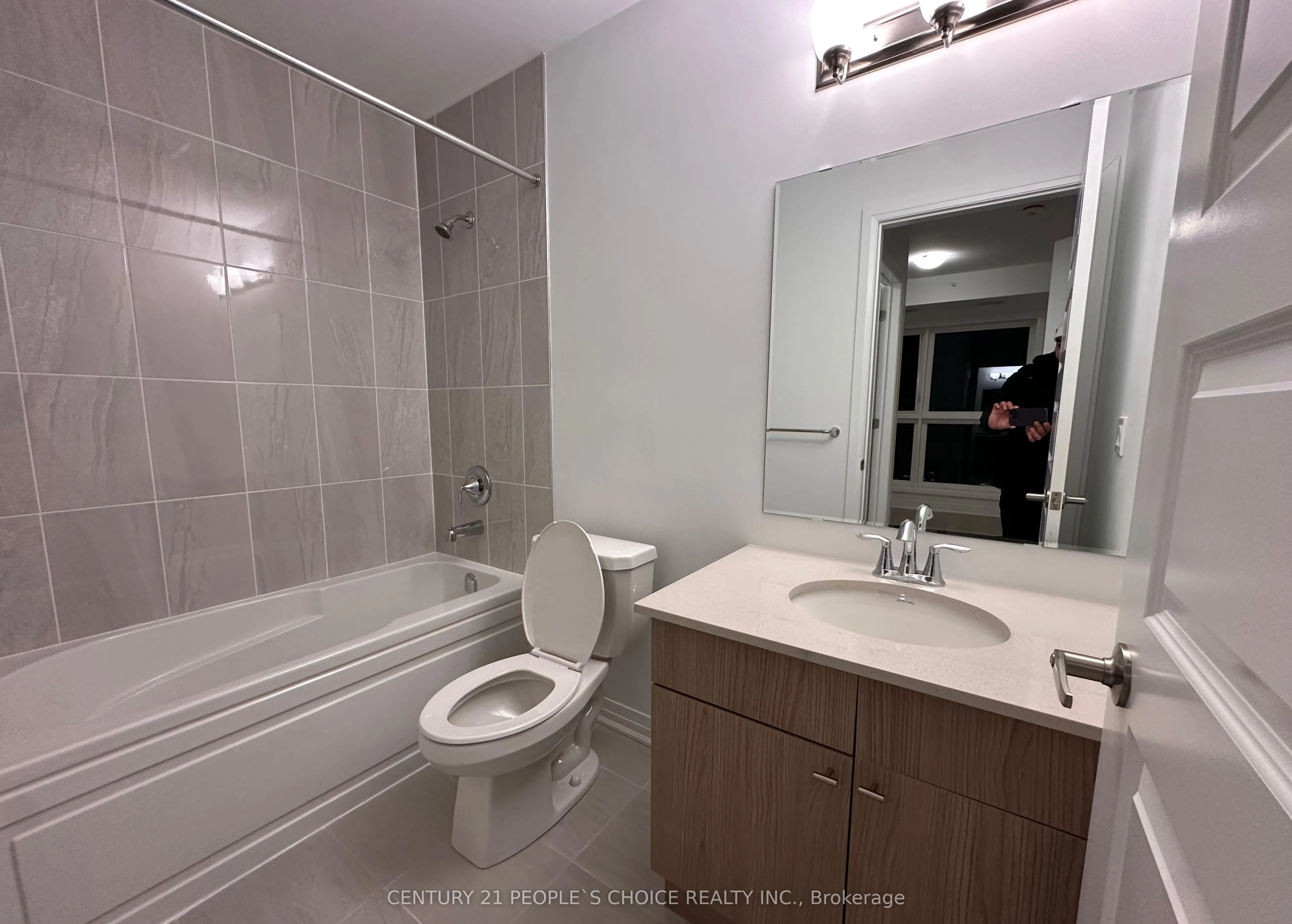 480 Gordon Krantz Avenue, #219