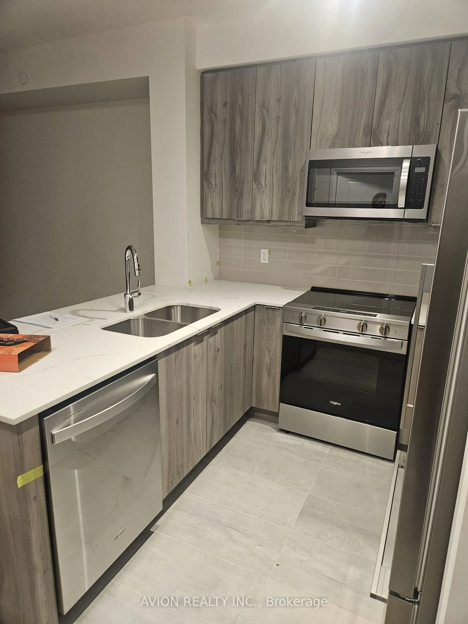 15 Watergarden Drive, #515