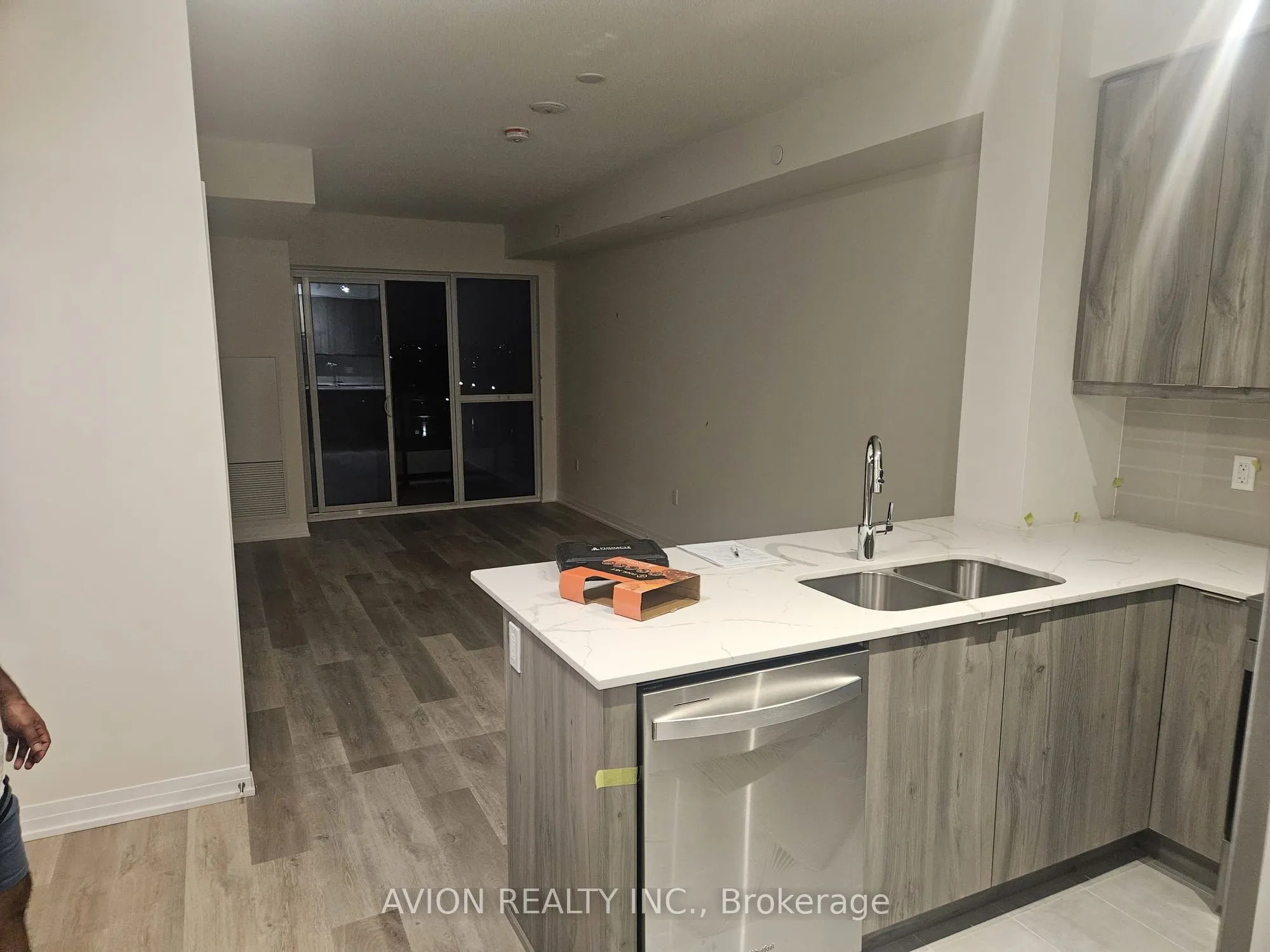 15 Watergarden Drive, #515